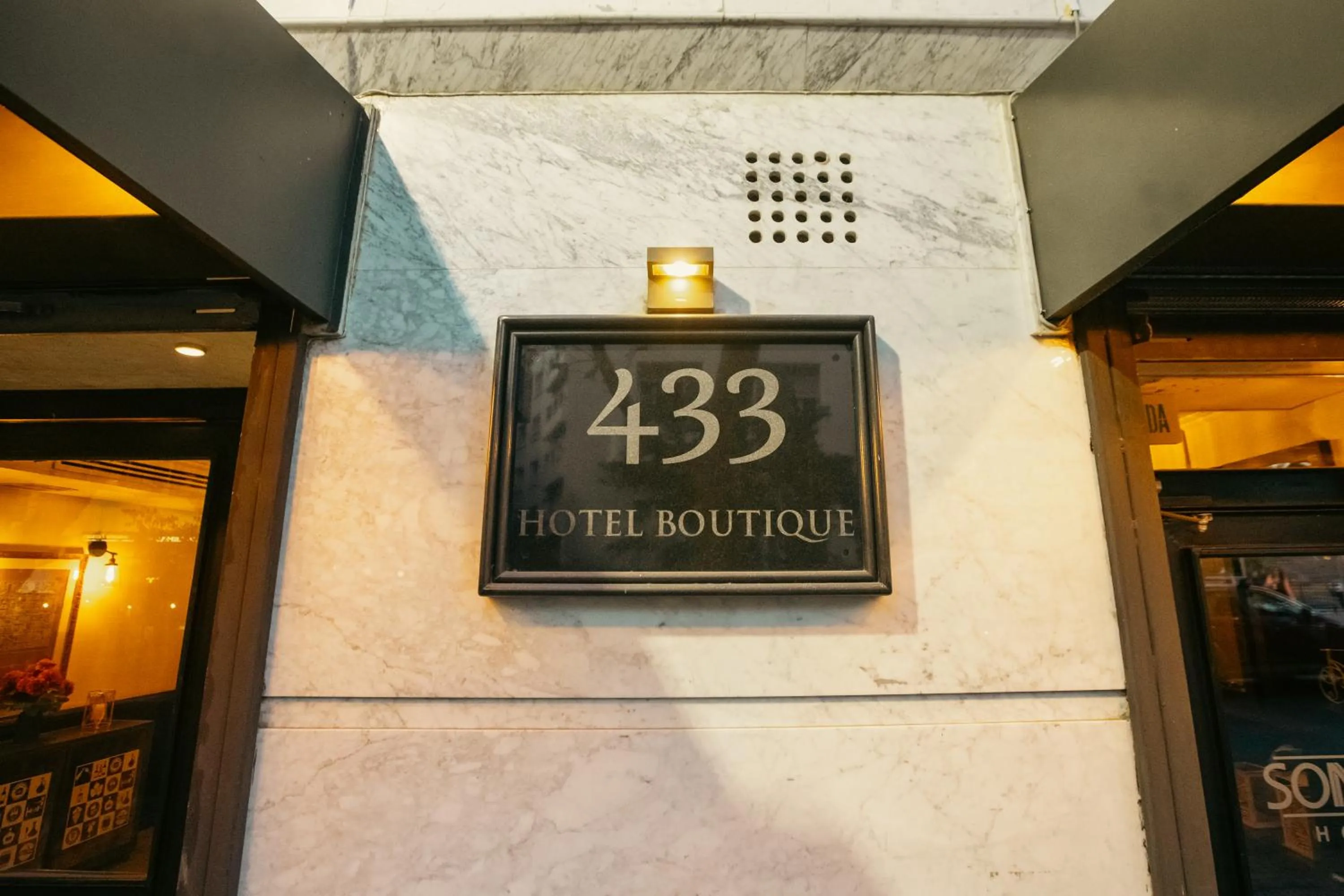 Property building in Hotel Sommelier Boutique