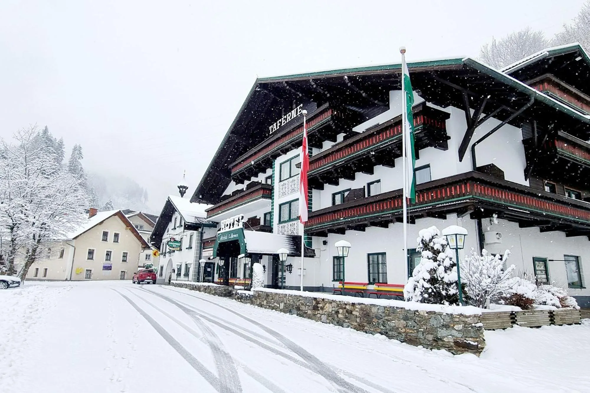 Property building in Hotel & Gasthof Taferne