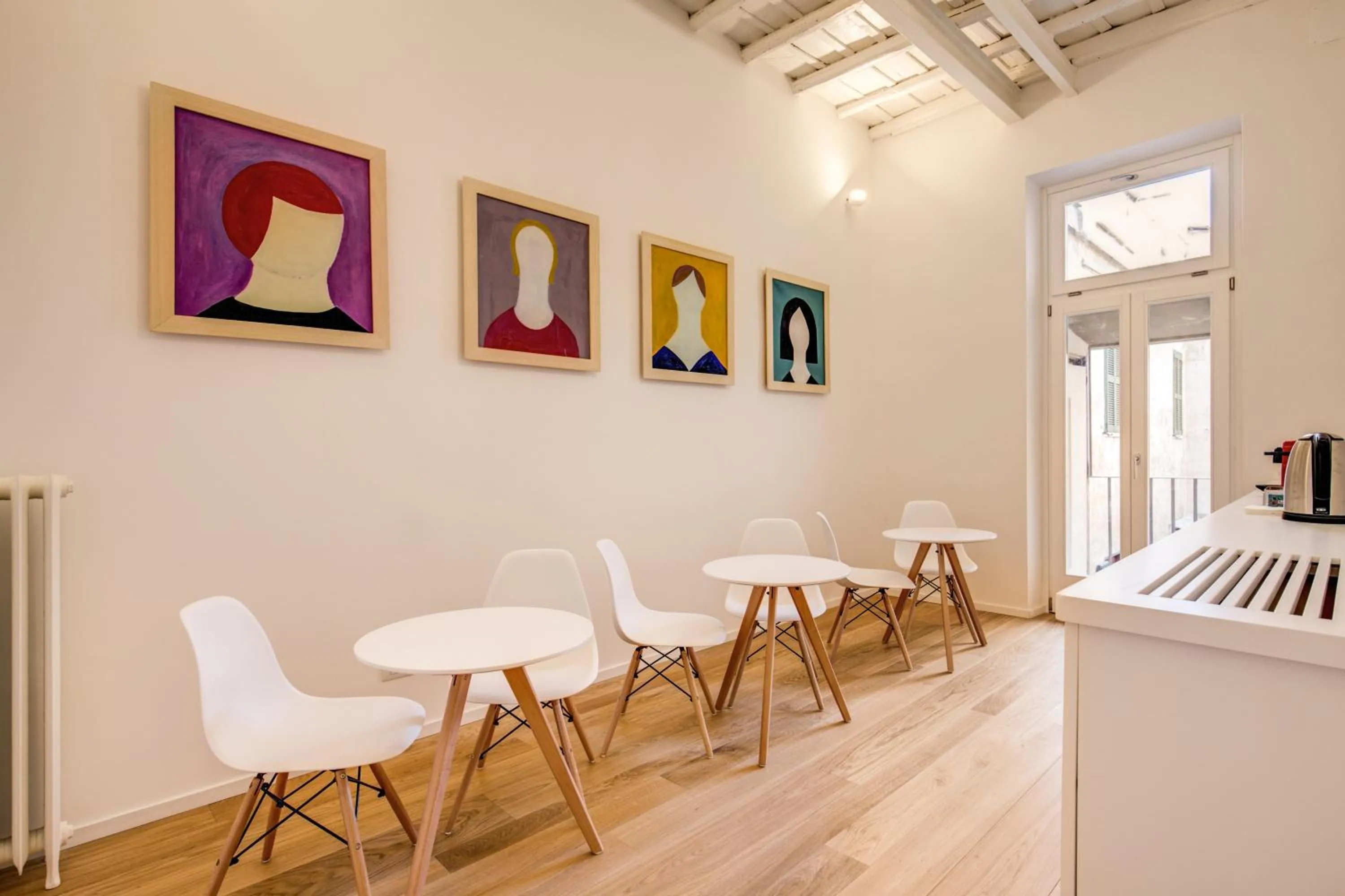 Coffee/tea facilities in Dopodomani Suite