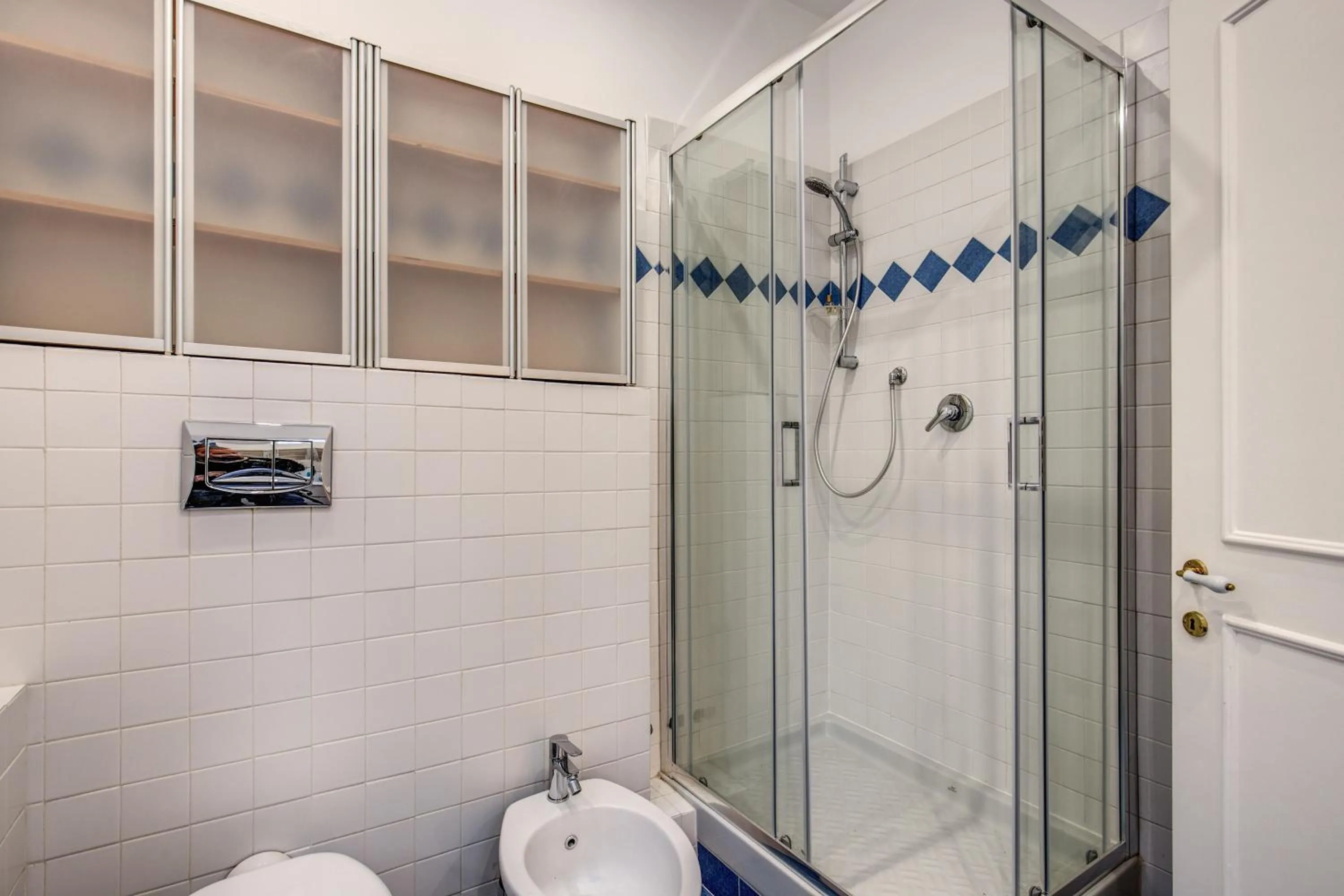 Bathroom in Dopodomani Suite