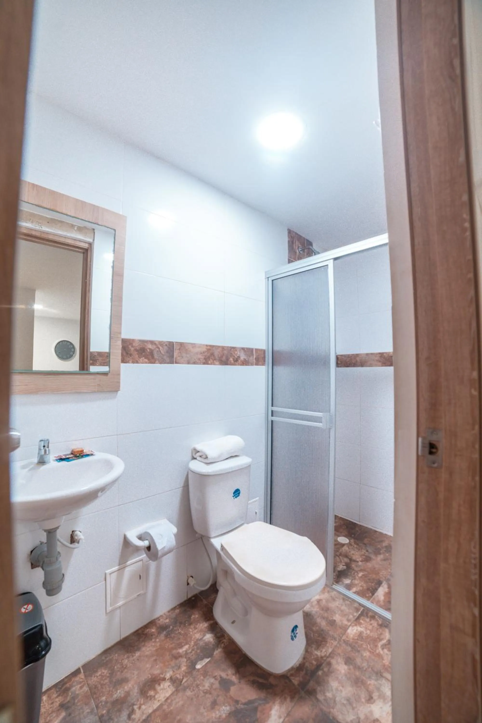 Shower in ZOJO MARiNA BAY