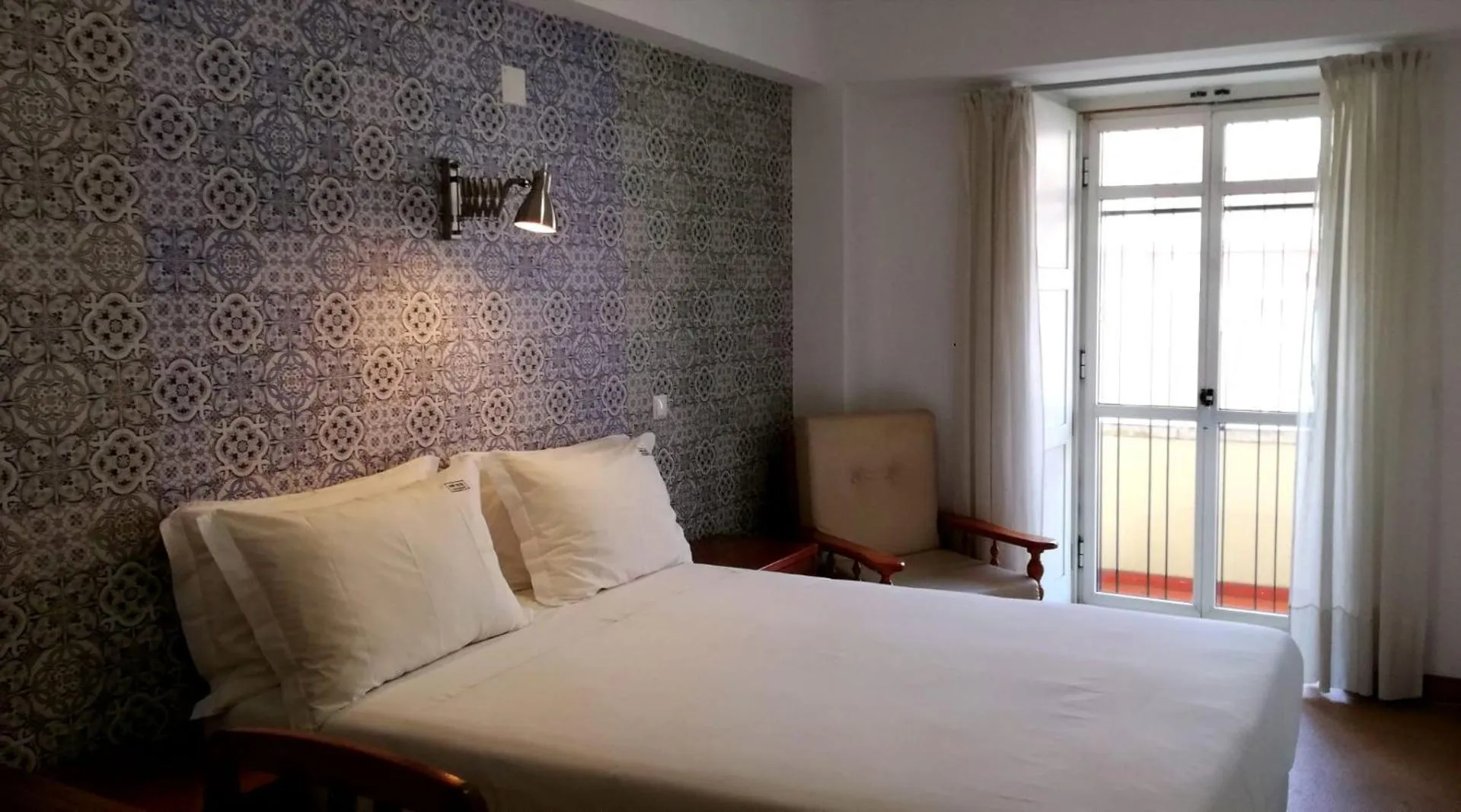 Photo of the whole room, Bed in BN GHouse