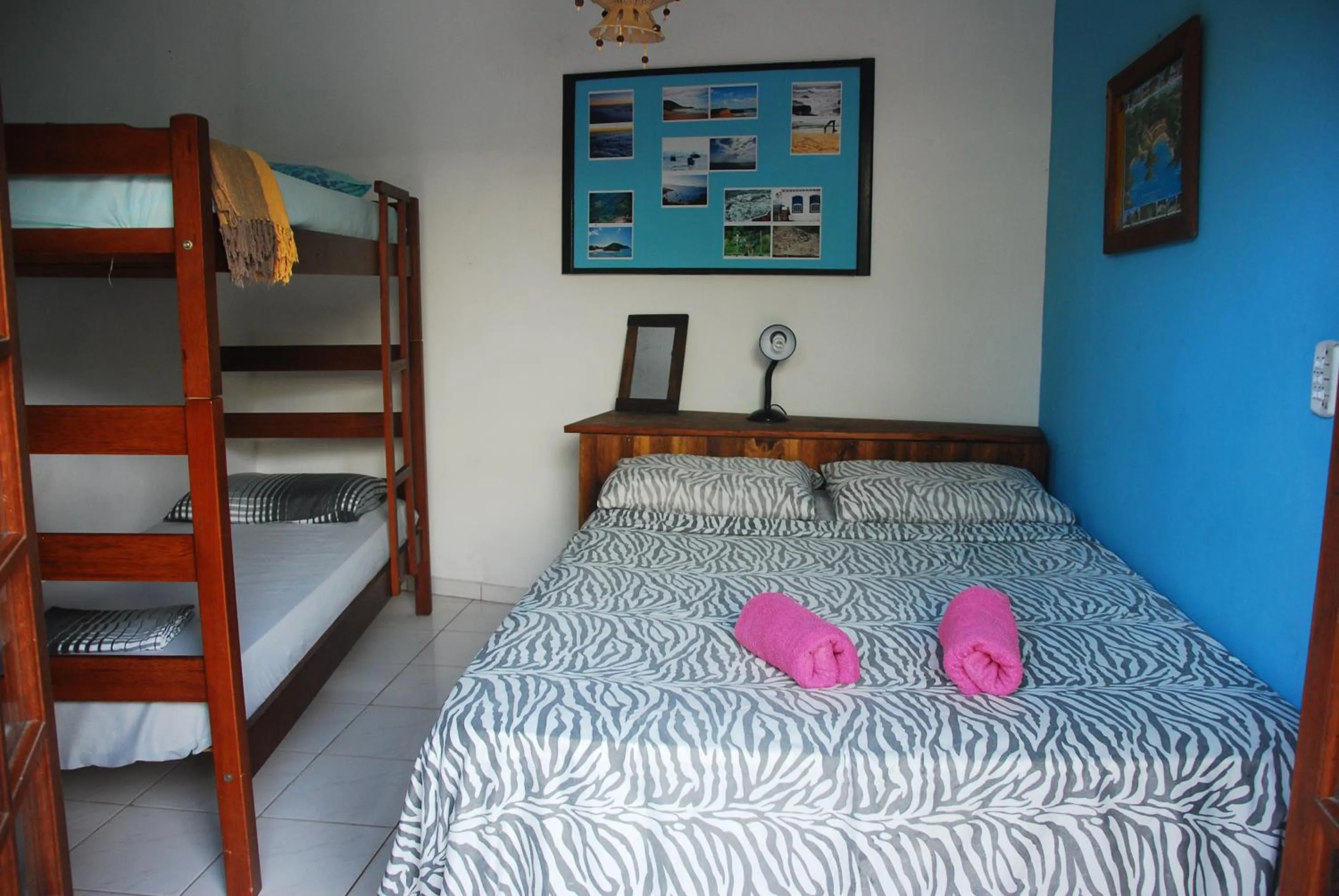 Bedroom, Bed in Samblumba Hostel Trindade