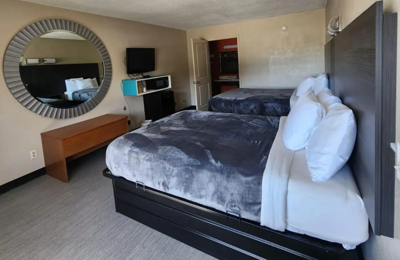 Bed in Executive Inn