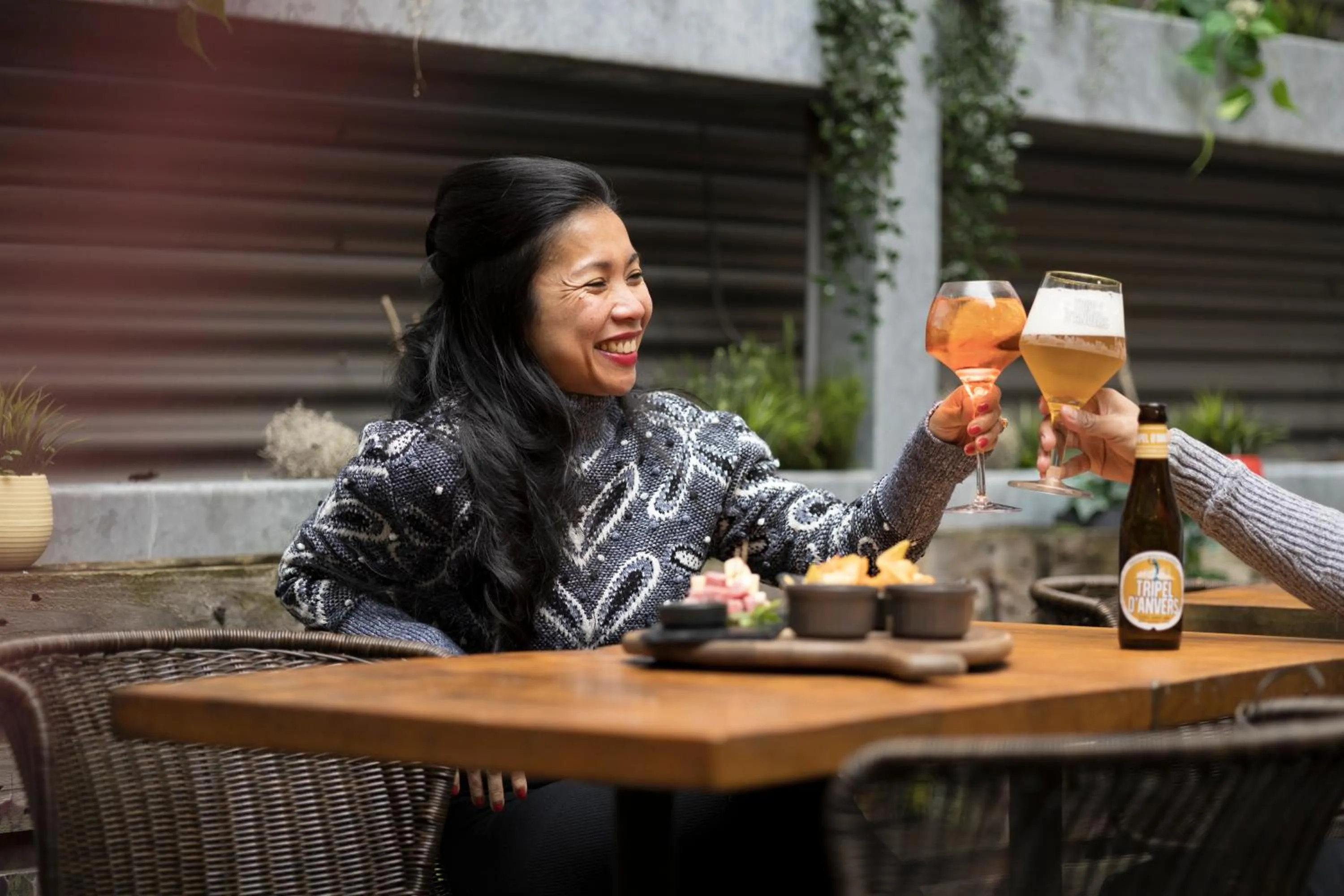 Lounge or bar in Hotel Indigo Antwerp City Centre by IHG