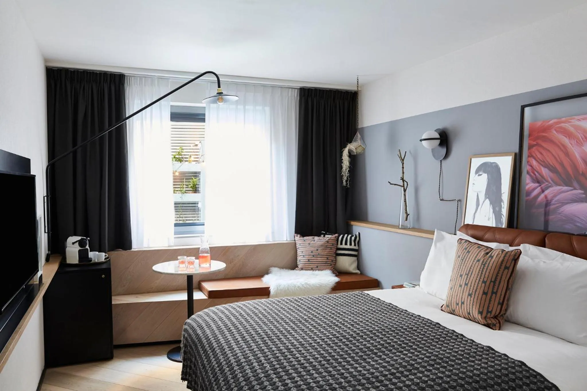 Photo of the whole room, Bed in Hotel Indigo Antwerp City Centre by IHG