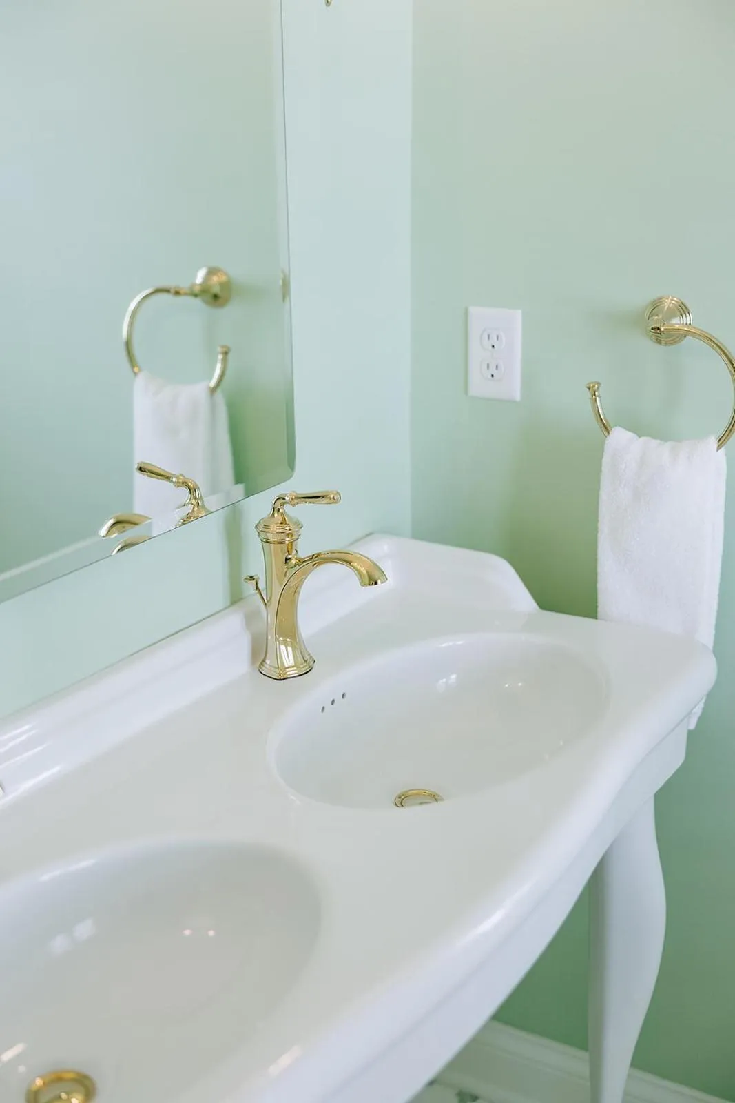 Bathroom in The Rochester Inn