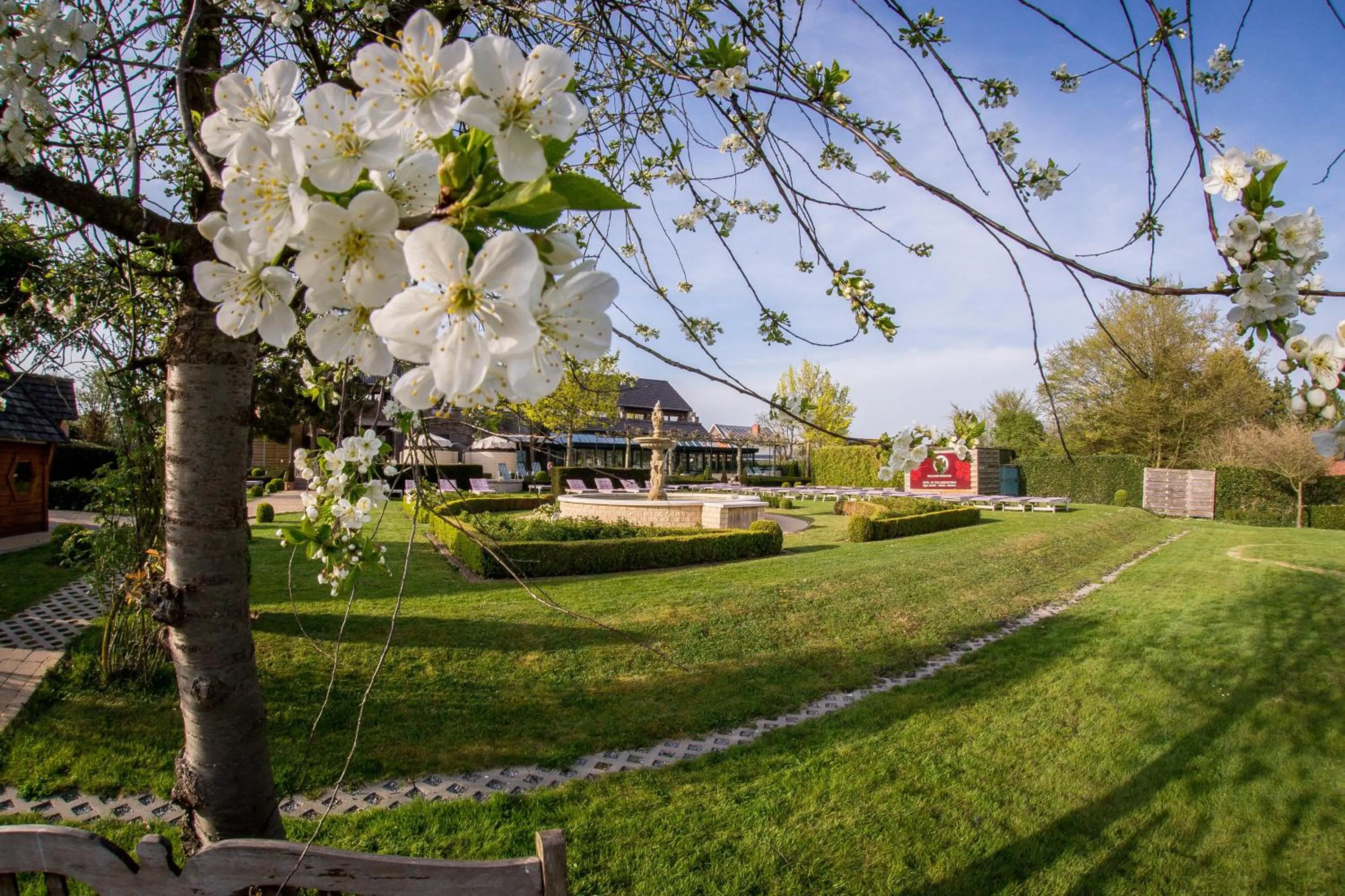 Facade/entrance in Hotel Gowell Kuur- en Wellness Yolande Buekers