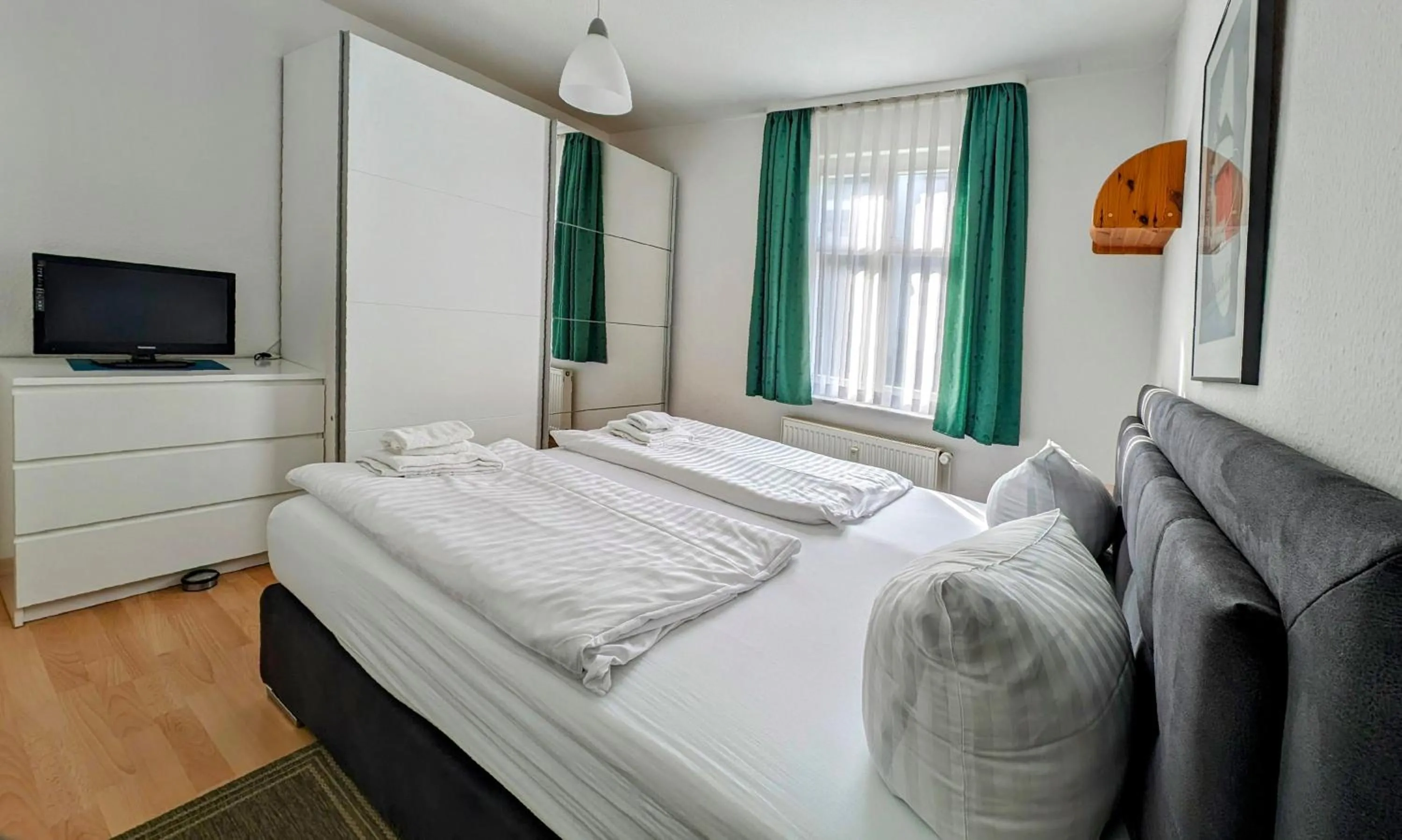 Bed in Miramar-App-06