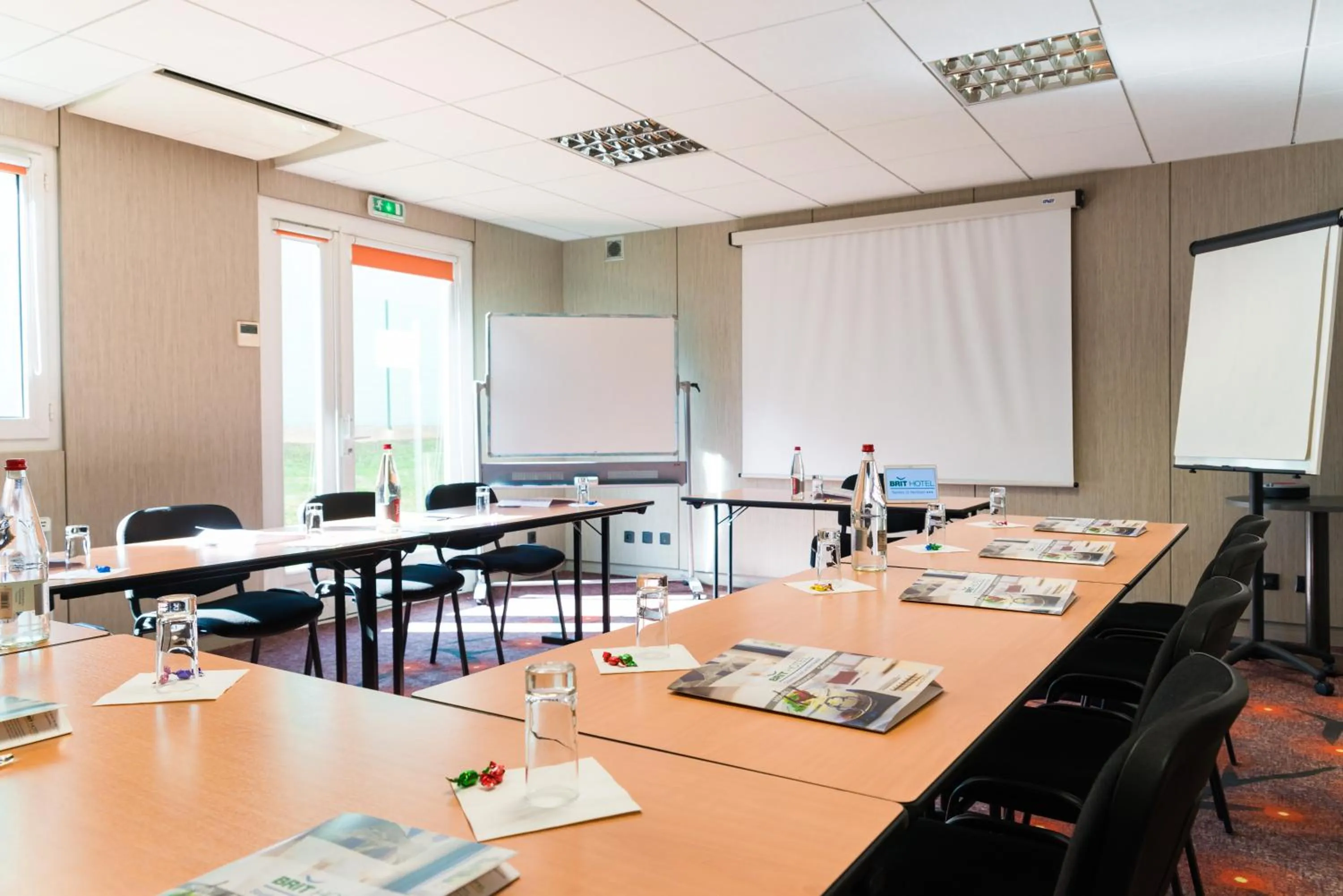 Meeting/conference room in Brit Hotel Le Kerann Nantes St Herblain - Zac De La Lorie