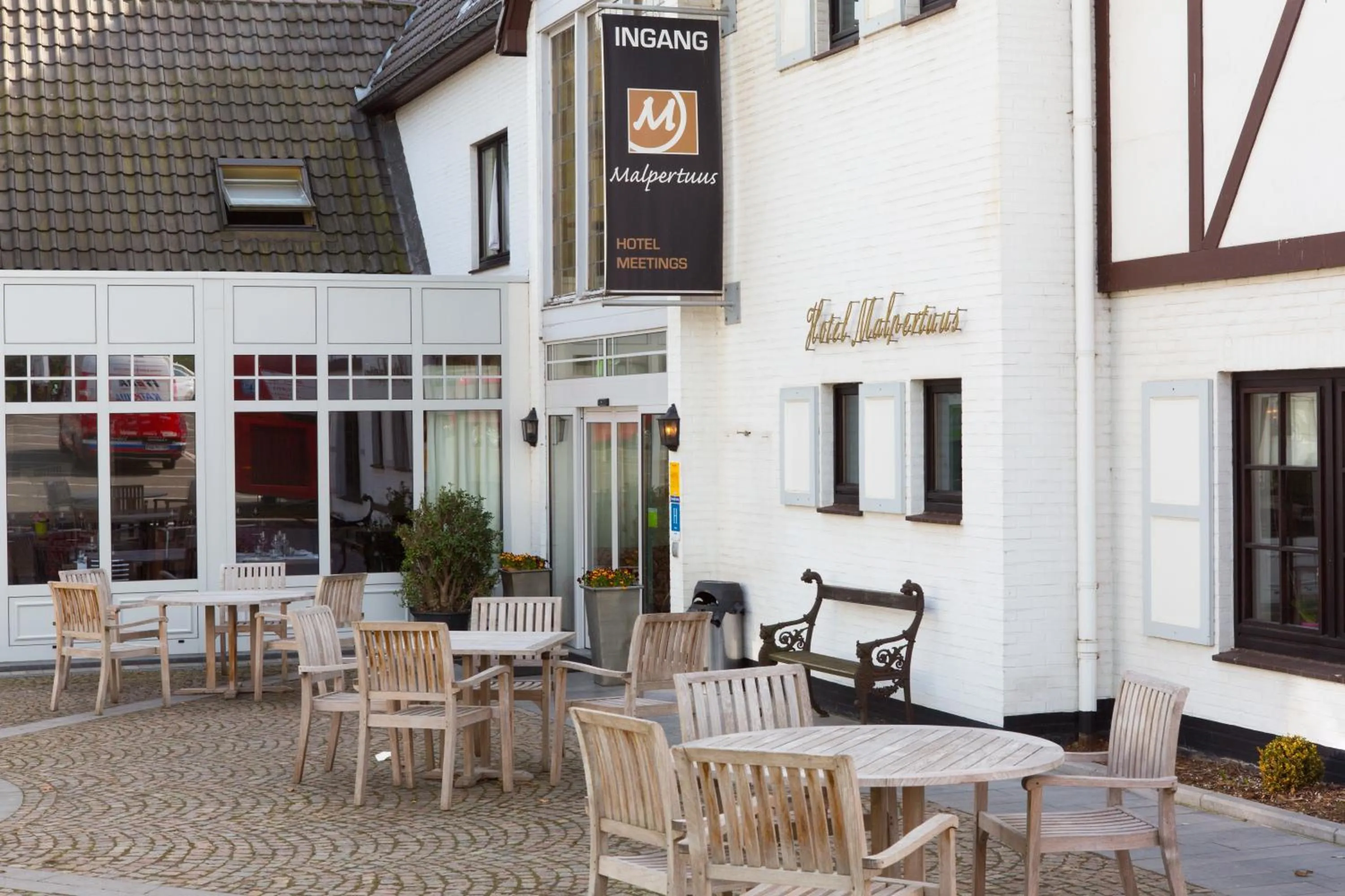 Facade/entrance in Hotel Malpertuus