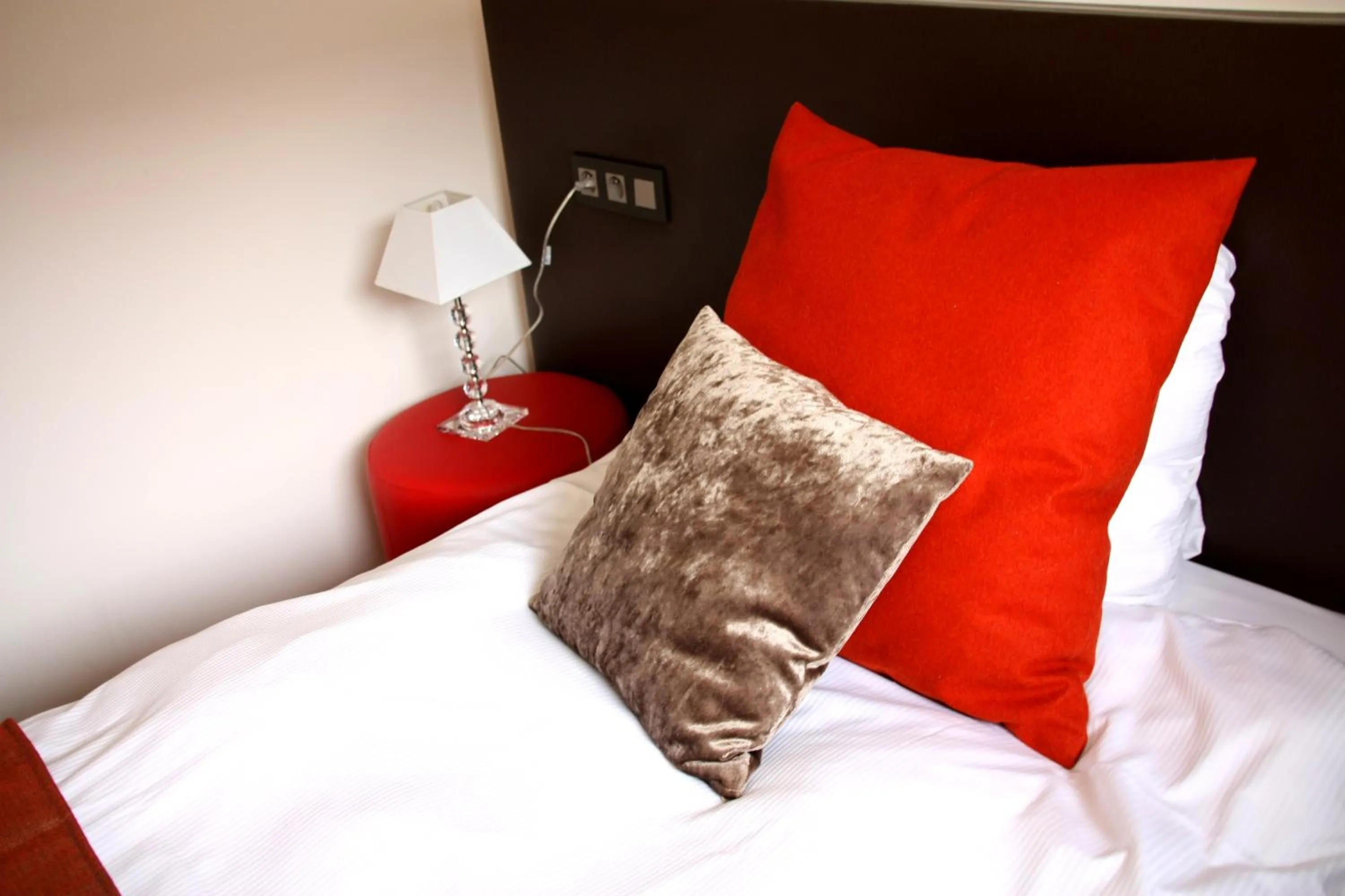 Decorative detail, Bed in Hotel Malpertuus