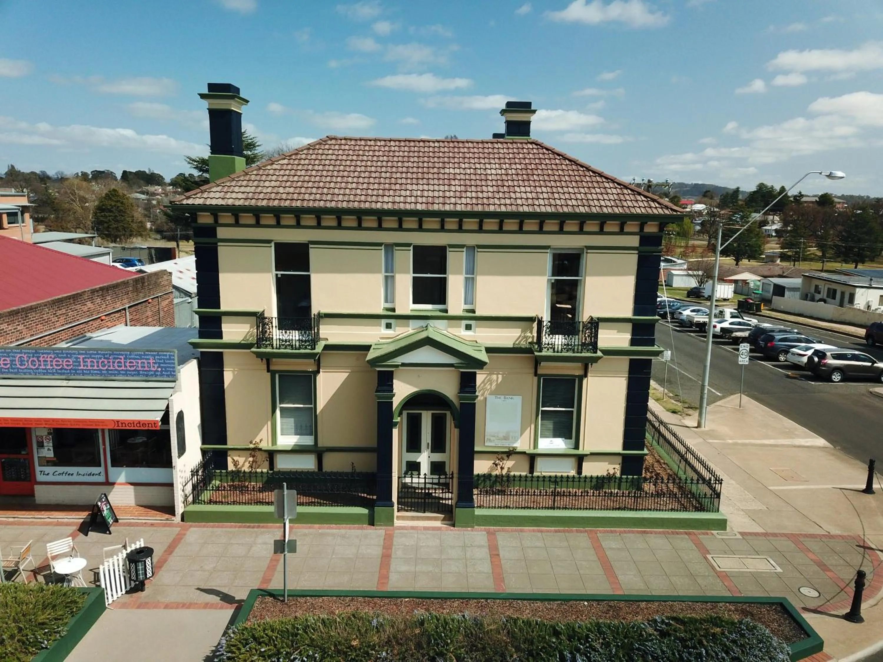Property building in The Bank Guesthouse Glen Innes