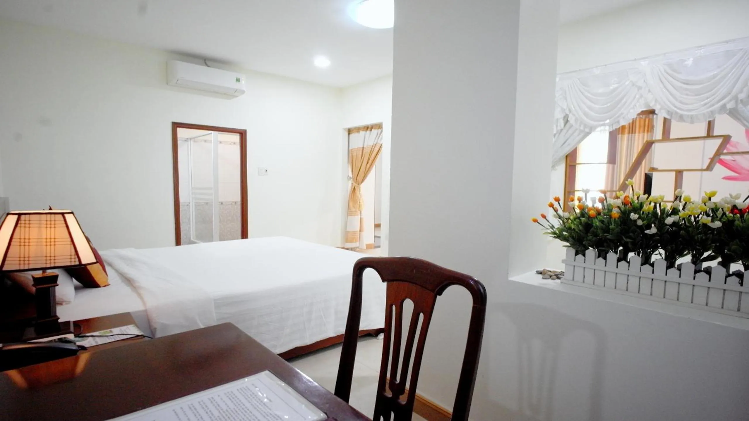 Night, Bed in SÀI GÒN - BẠC LIÊU Hotel