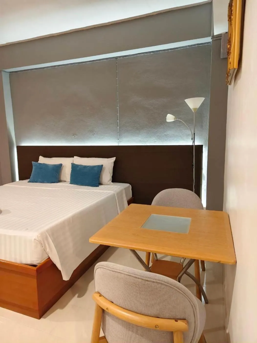 Bedroom, Bed in Smile Court Pattaya by Mike Group