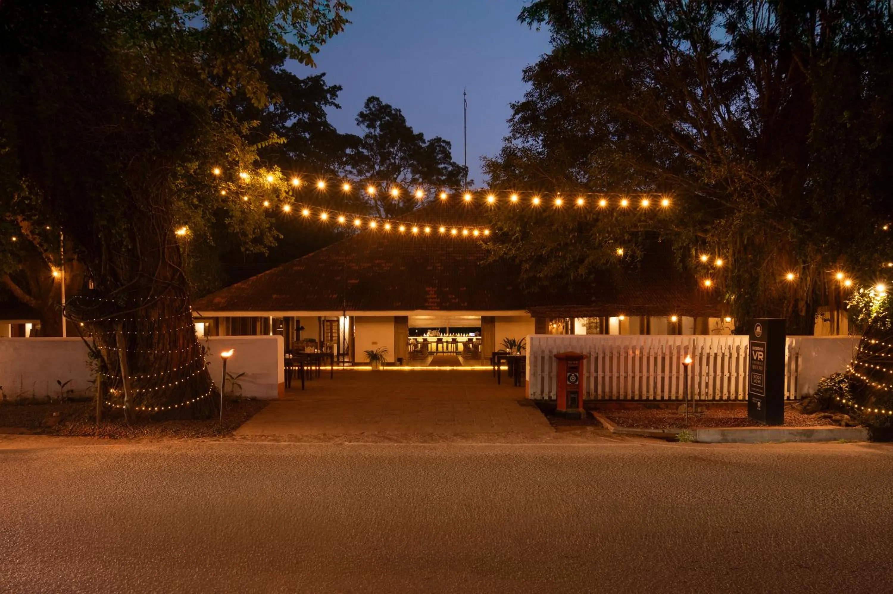 Property building in EKHO Sigiriya - 700 meters to Sigiriya Rock