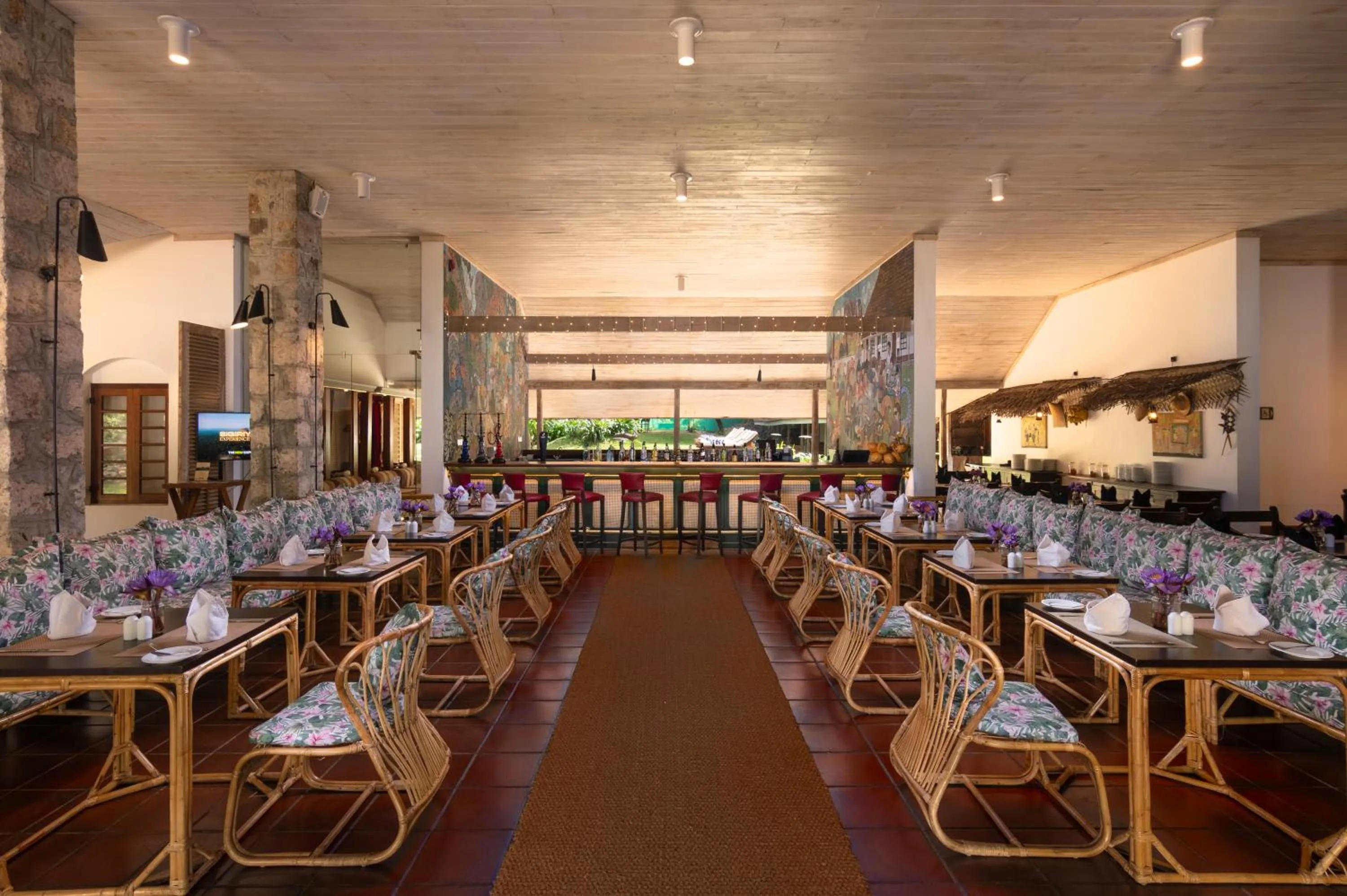 Restaurant/places to eat in EKHO Sigiriya - 700 meters to Sigiriya Rock