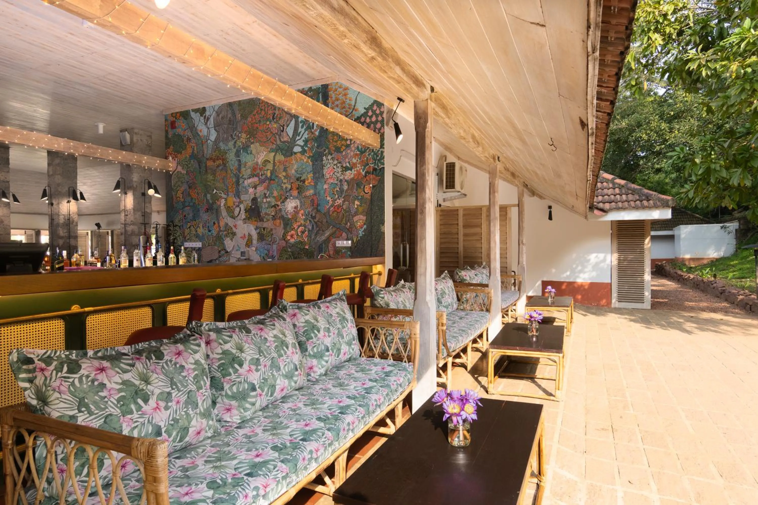 Lounge or bar in EKHO Sigiriya - 700 meters to Sigiriya Rock