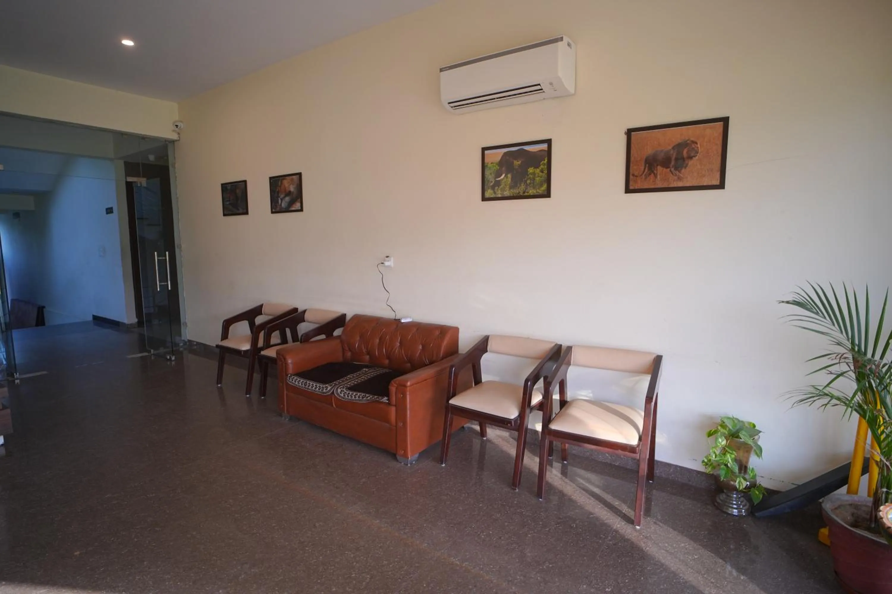 Lobby or reception in Dhawala Resort By Aamod