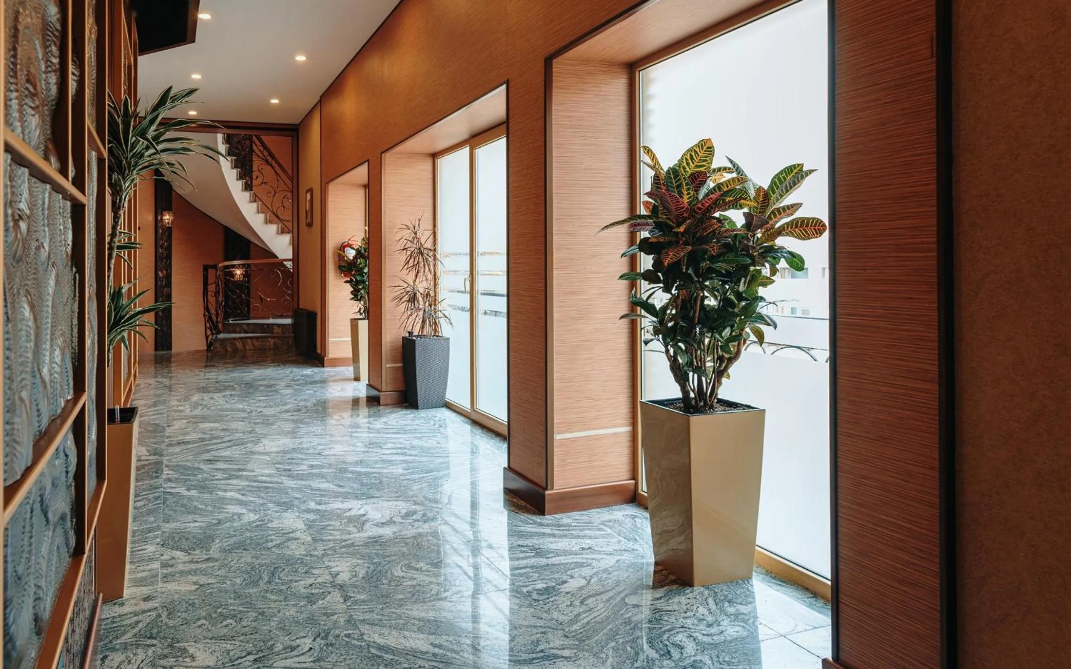 Facade/entrance in Bayil Breeze Hotel & Restaurant