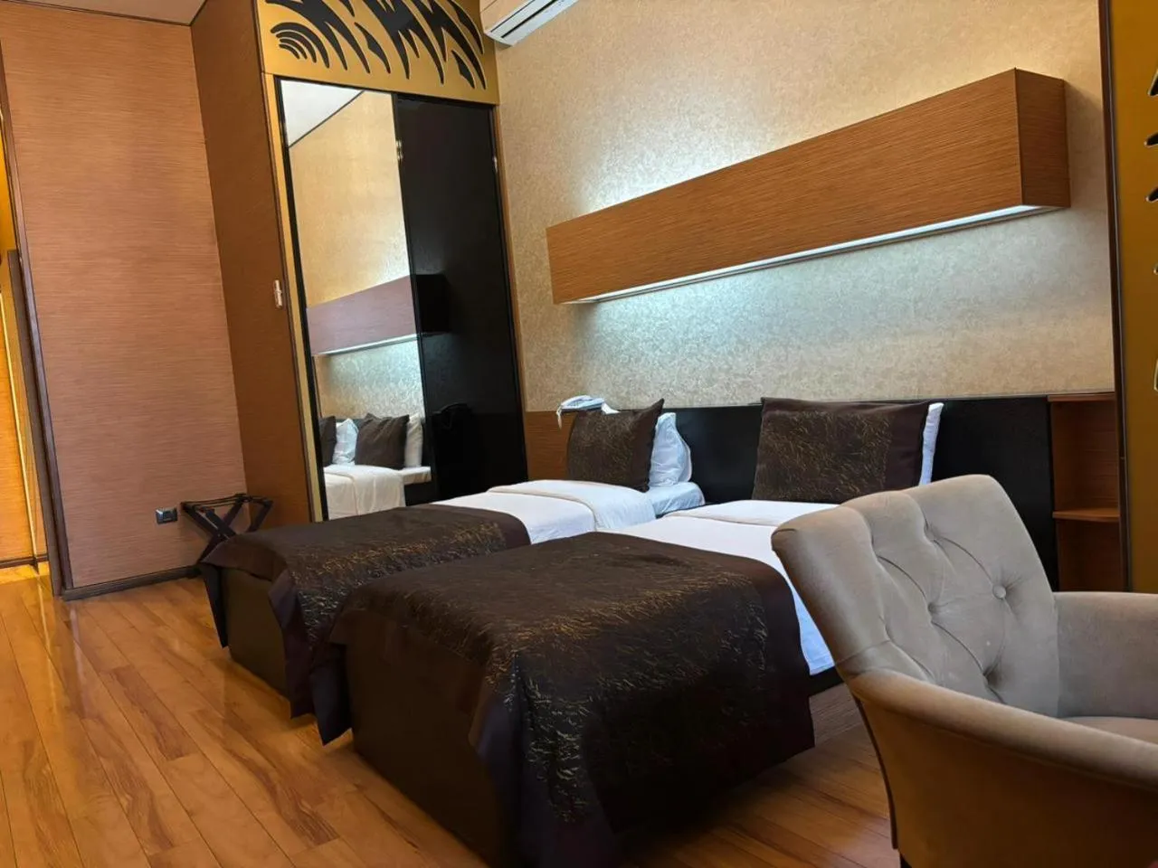 Property building, Bed in Bayil Breeze Hotel & Restaurant