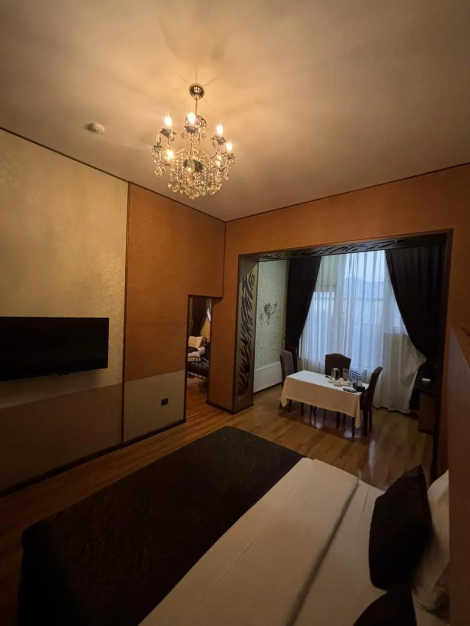 Property building, Bed in Bayil Breeze Hotel & Restaurant