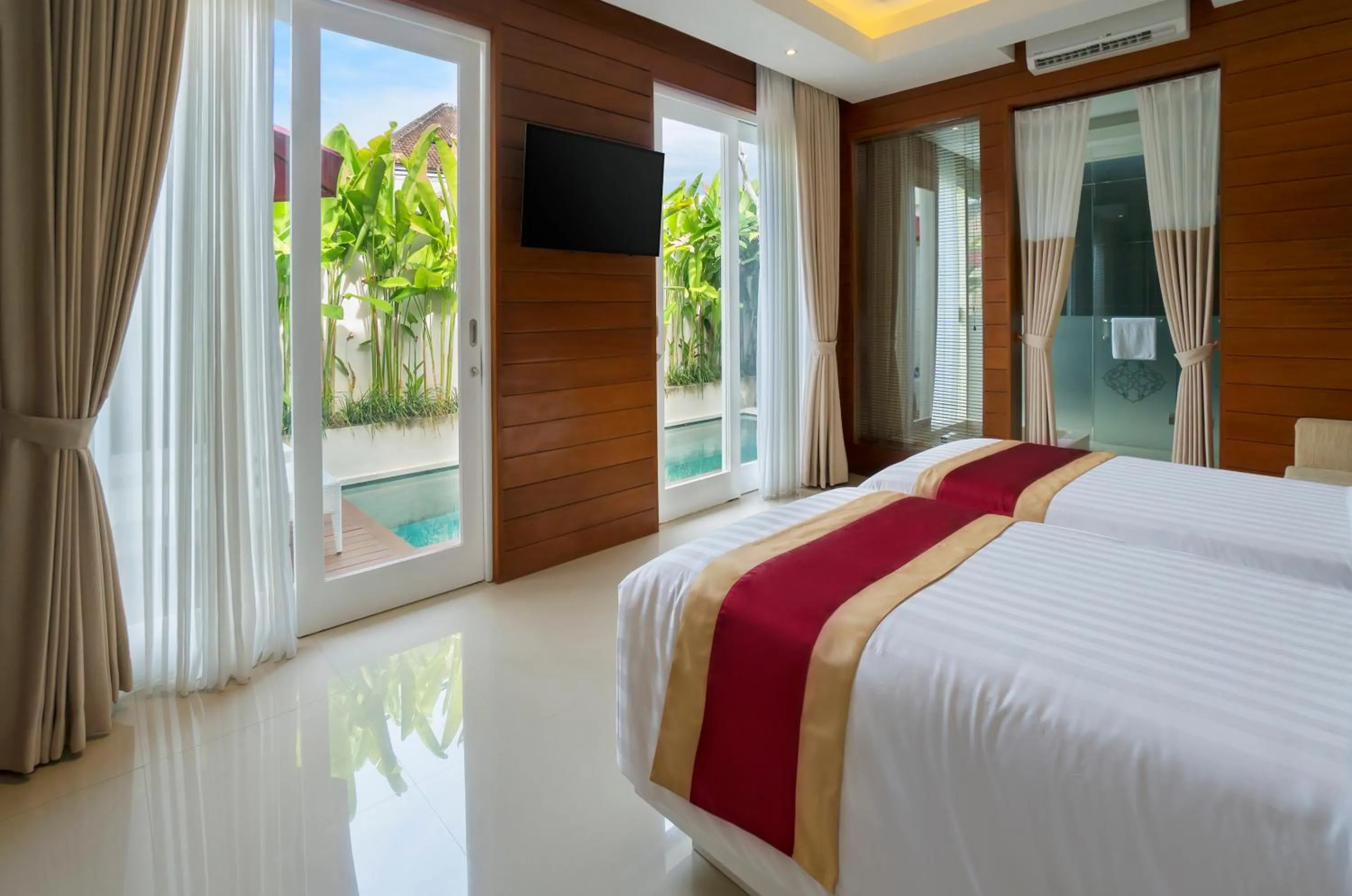 Bed in Sithala Villa Seminyak