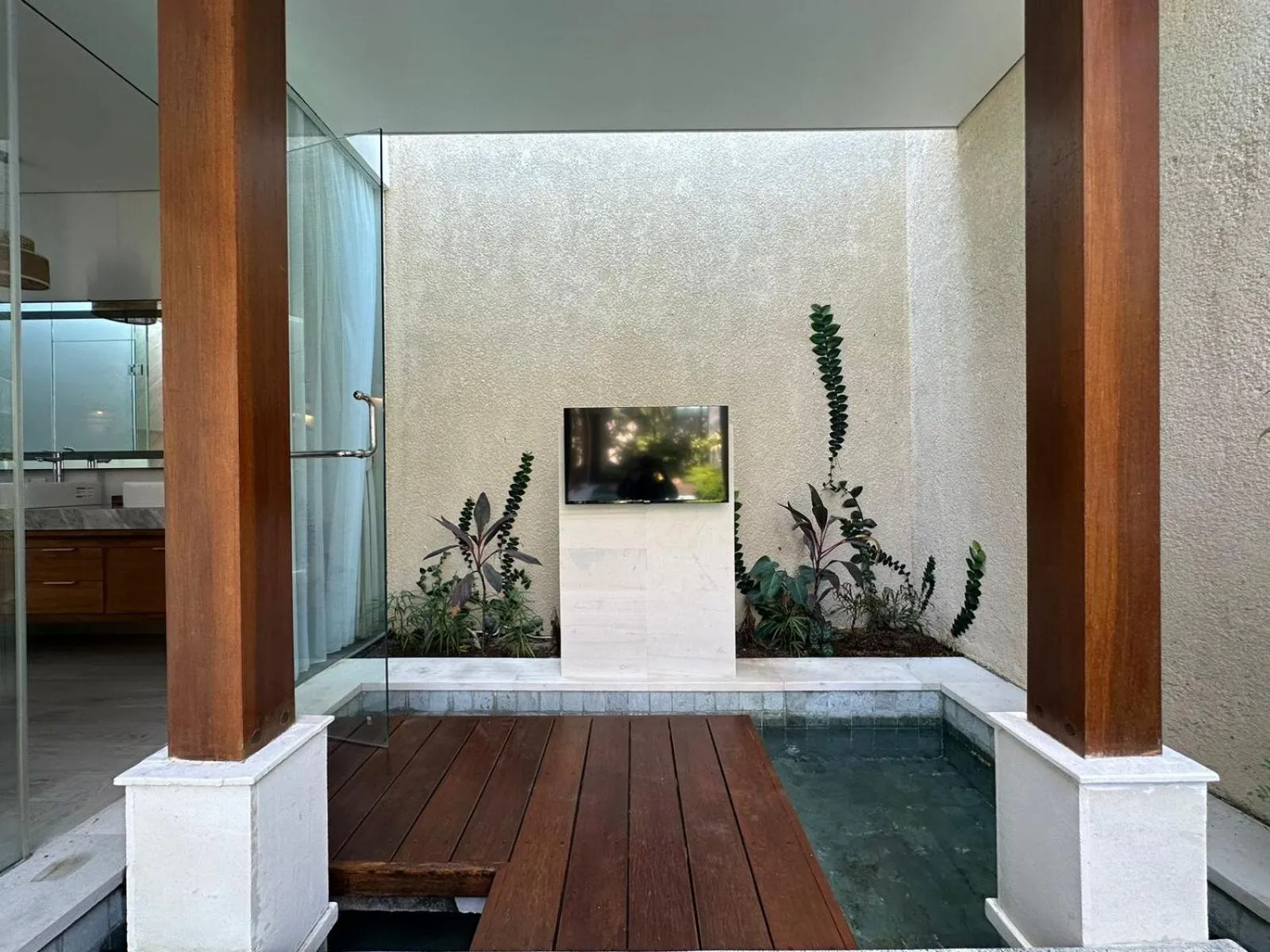 Bath in Sithala Villa Seminyak
