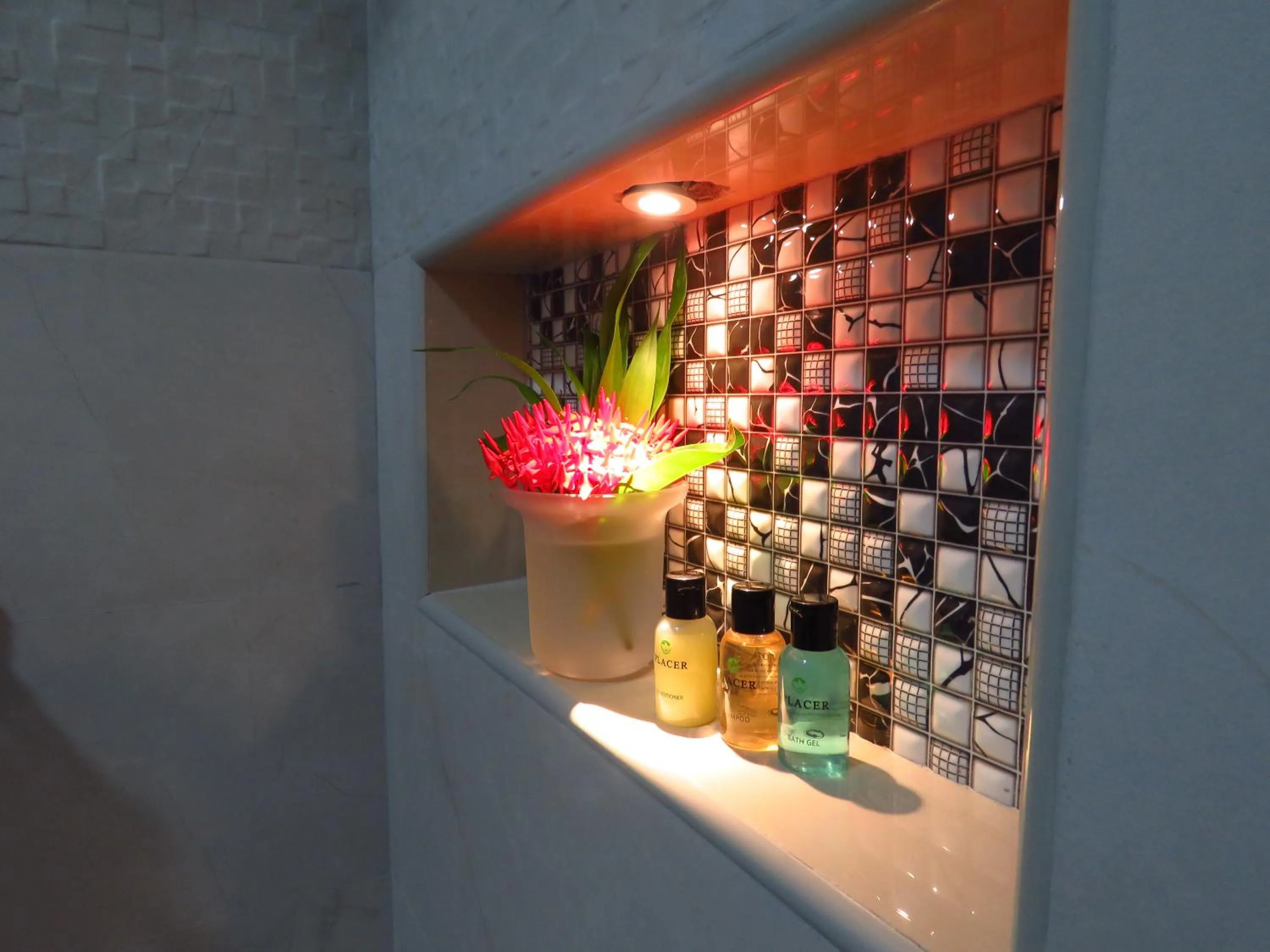 Bathroom in The Sunrise Huraa