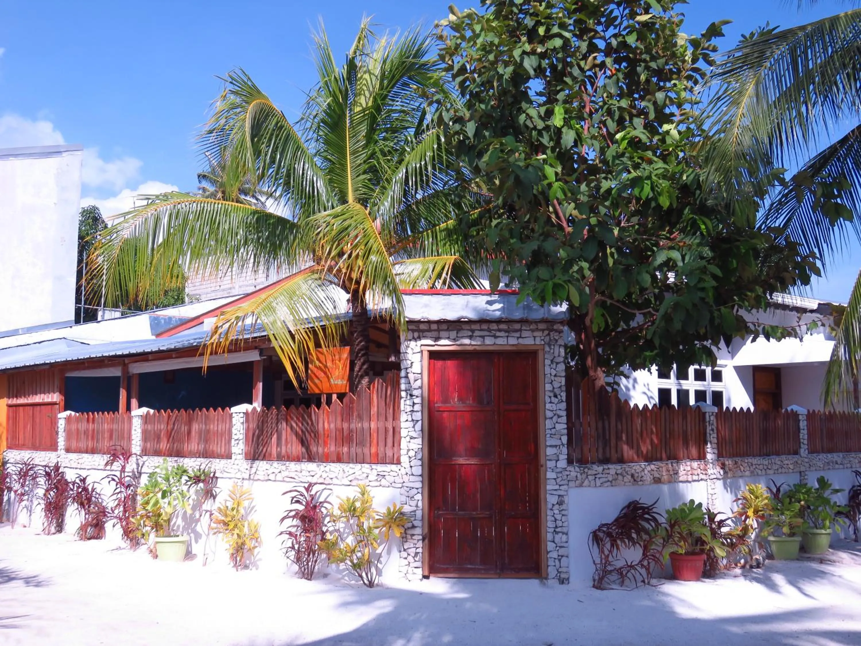 Facade/entrance in The Sunrise Huraa