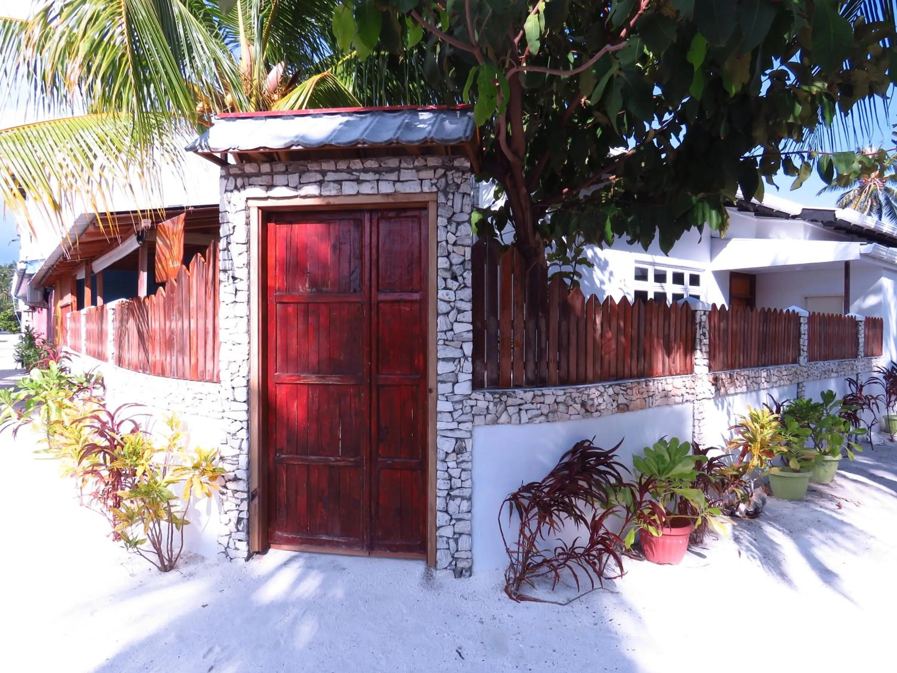 Facade/entrance in The Sunrise Huraa