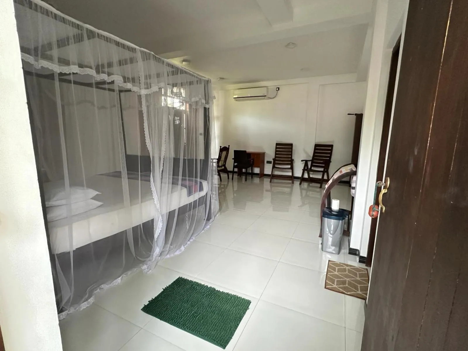 Deluxe Double Room with Balcony in Dinuri villa