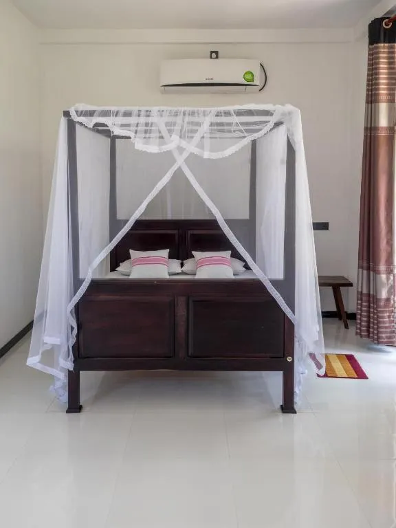 Deluxe Double Room - single occupancy in Dinuri villa