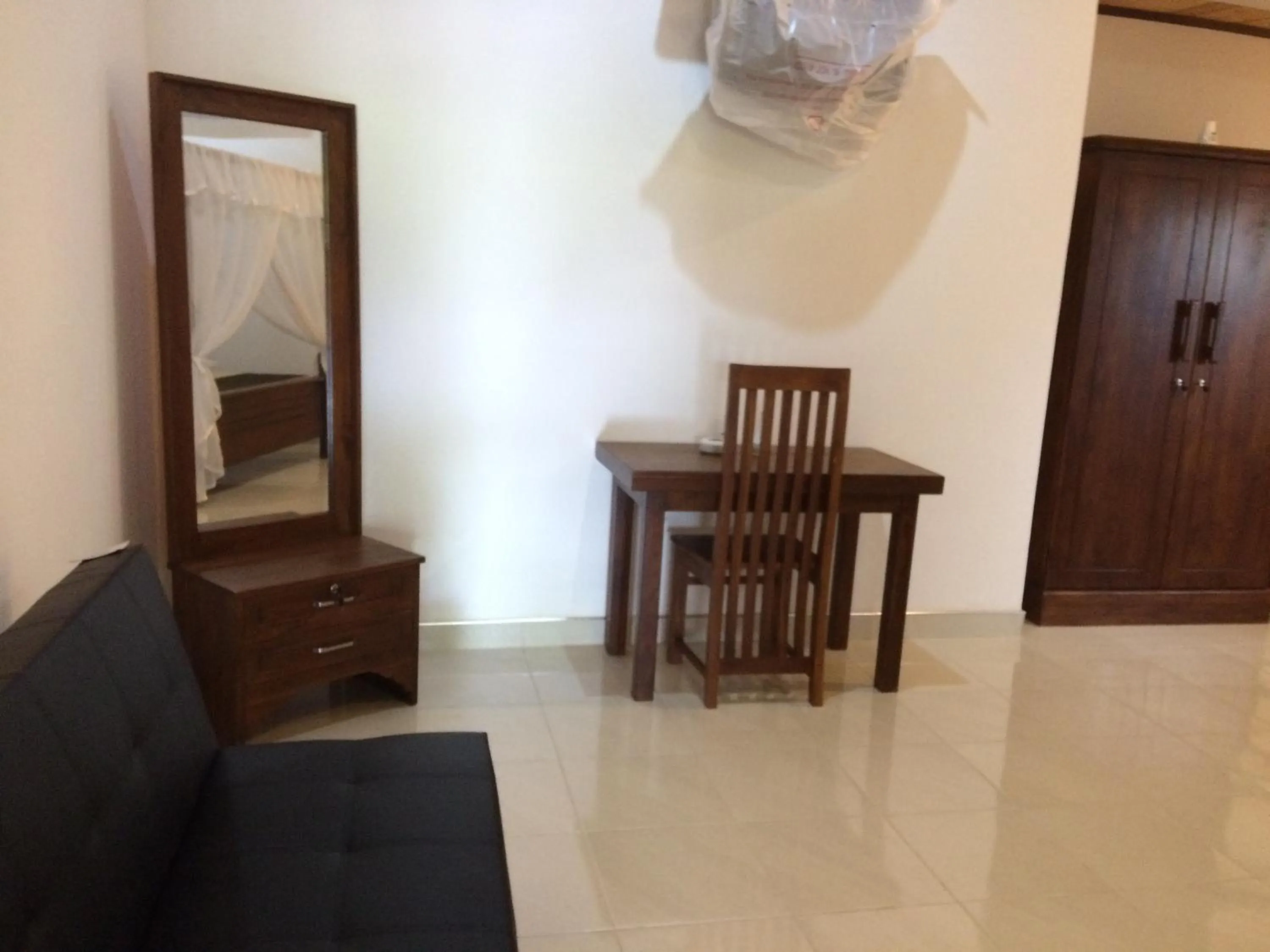 Seating area in GG Lodge Mirissa