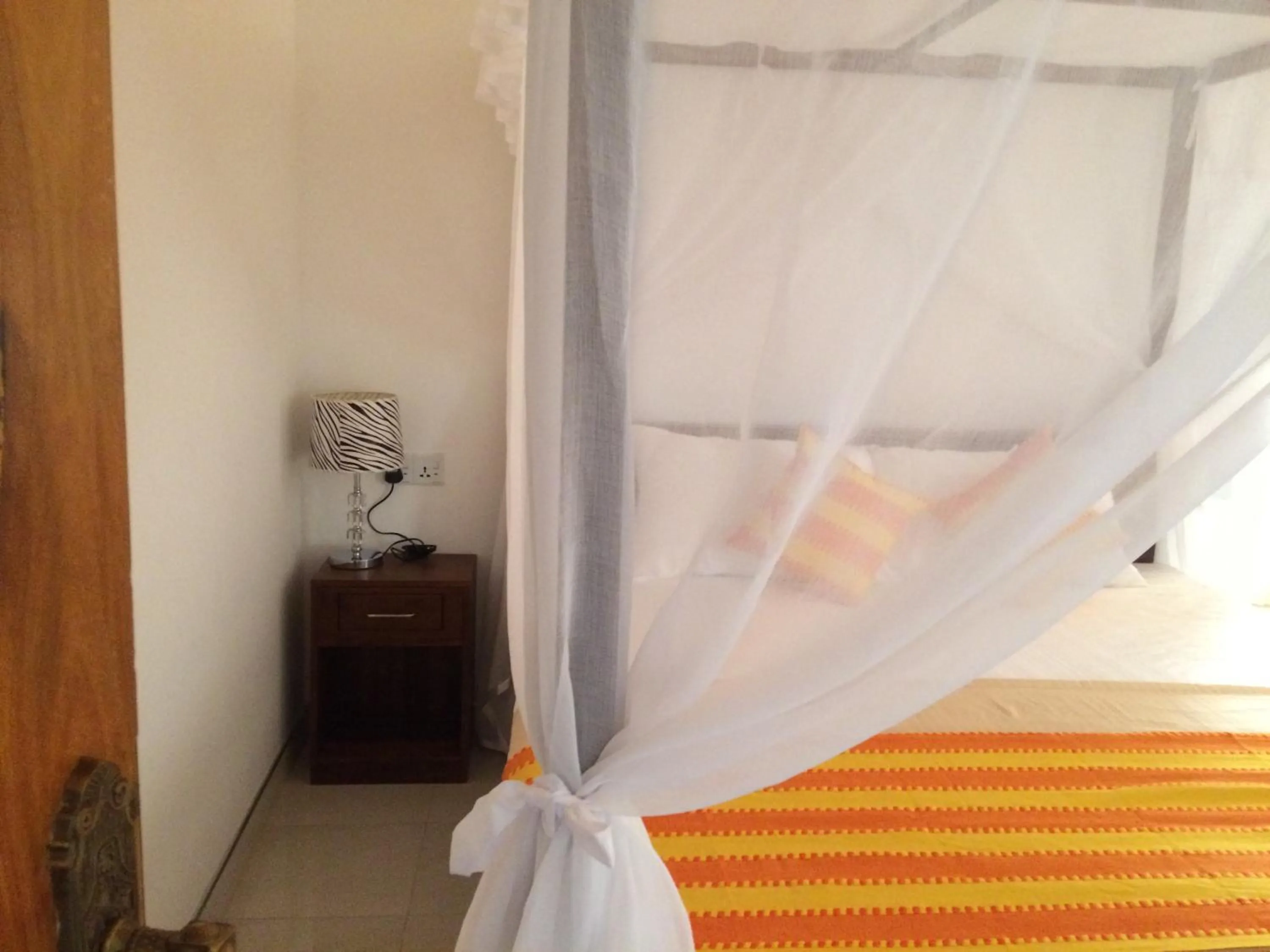 Bed in GG Lodge Mirissa