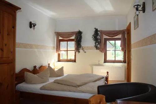 Bed in Doppelzimmer-in-Wiesa