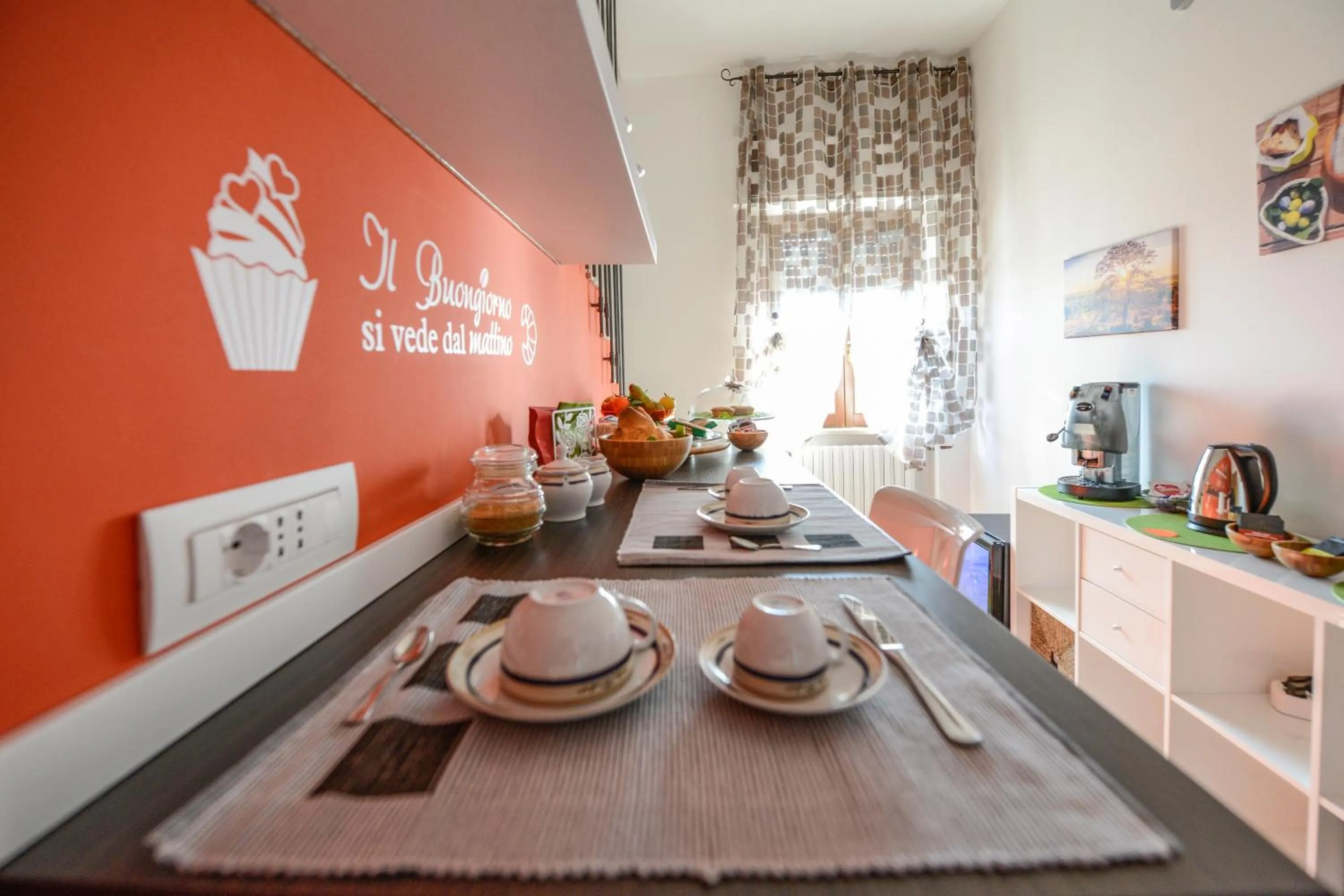 Communal kitchen in Uno Sguardo Sui Sassi