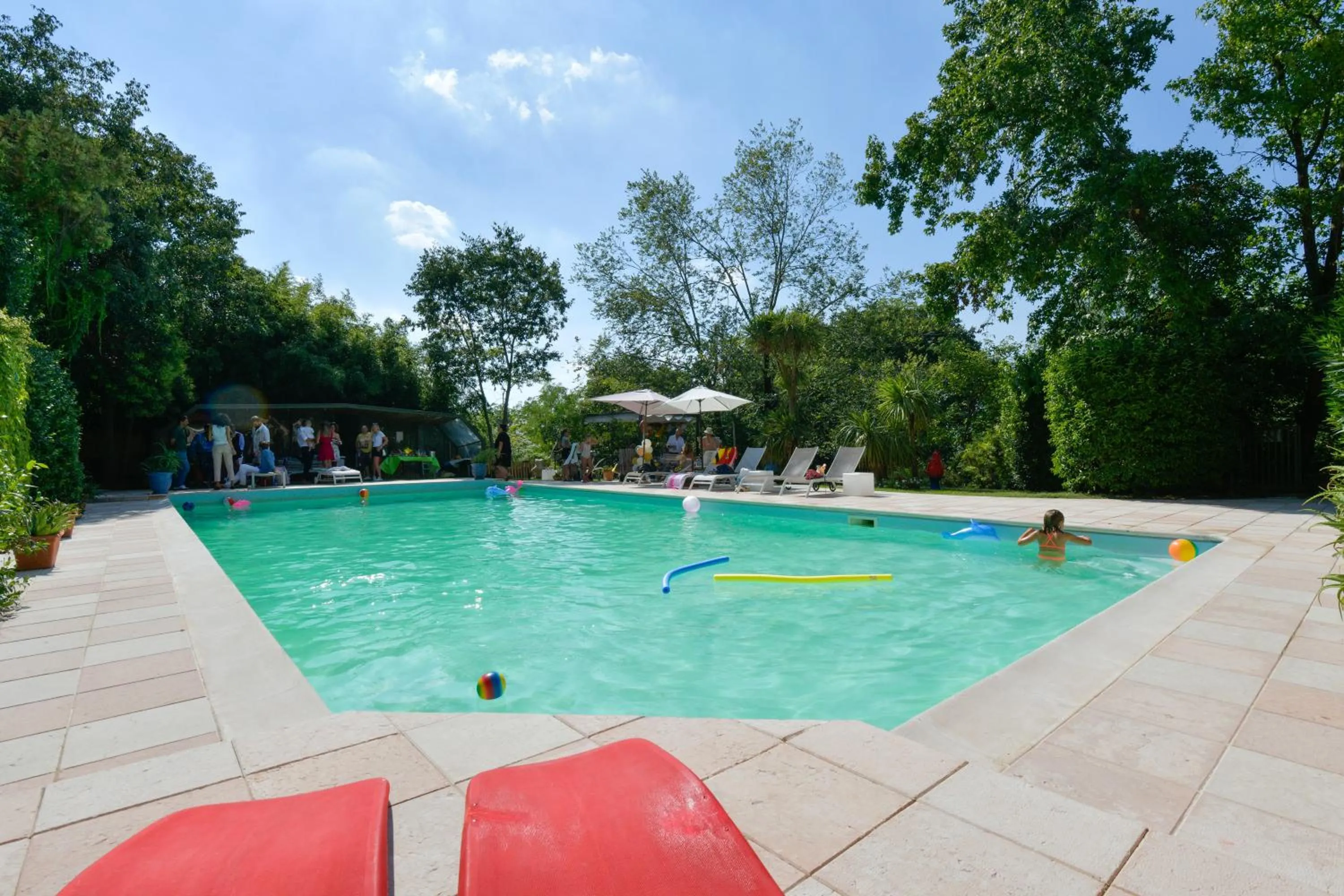 Swimming pool in Villa Isidoro ampio parco ,piscina privata, arte e giochi , fitness