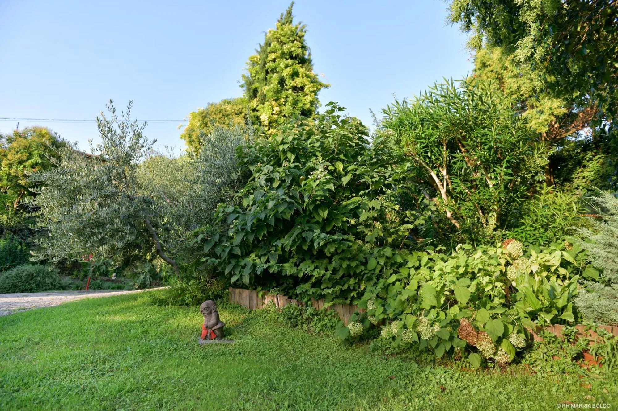 Garden in Villa Isidoro ampio parco ,piscina privata, arte e giochi , fitness