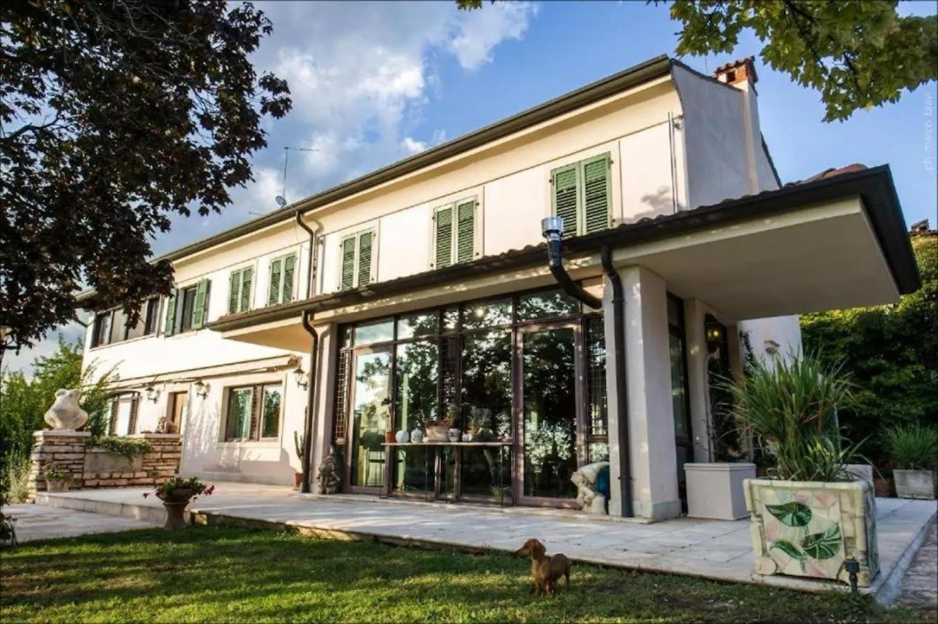 Property building in Villa Isidoro ampio parco ,piscina privata, arte e giochi , fitness