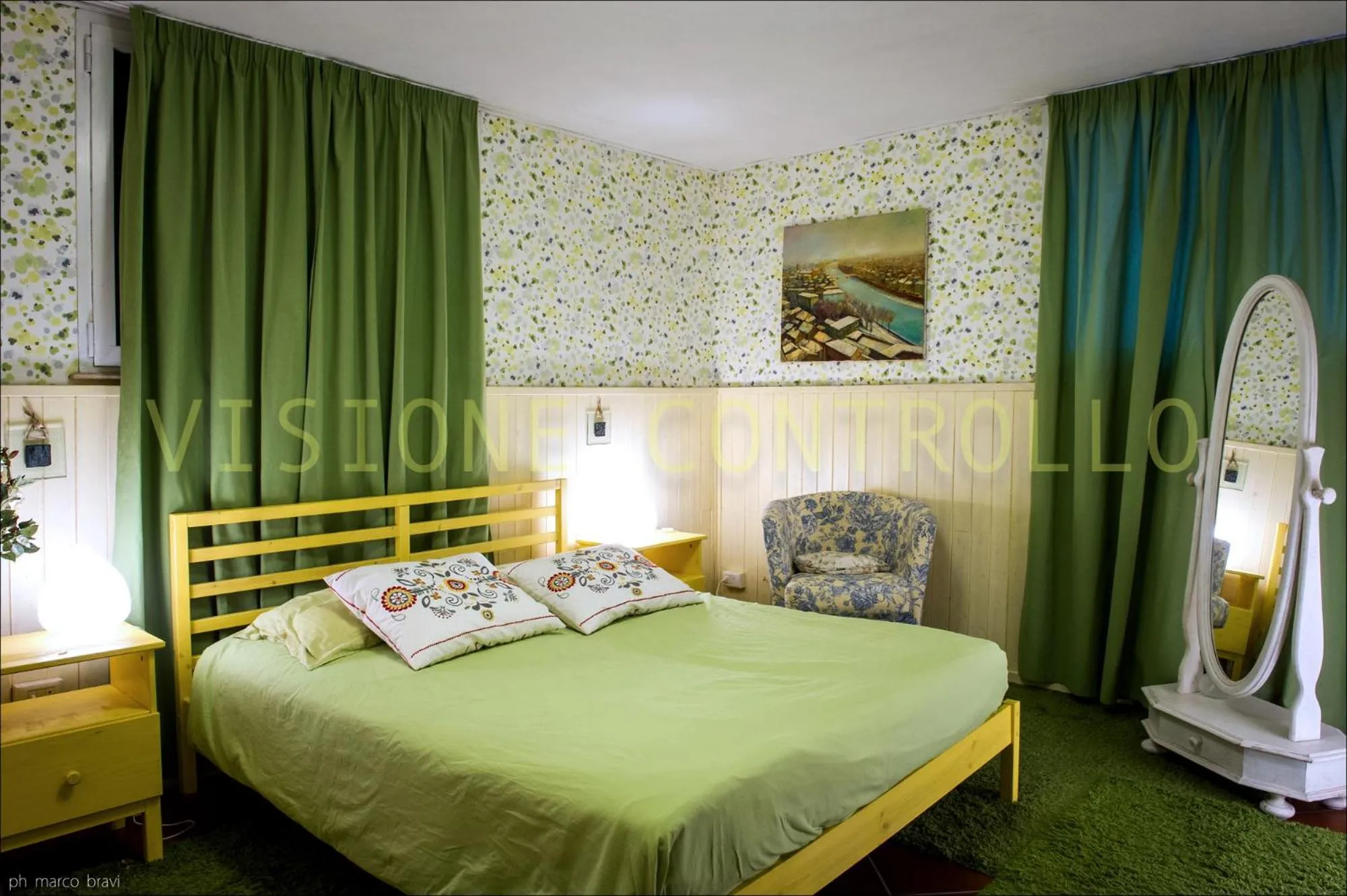 Bedroom, Bed in Villa Isidoro ampio parco ,piscina privata, arte e giochi , fitness