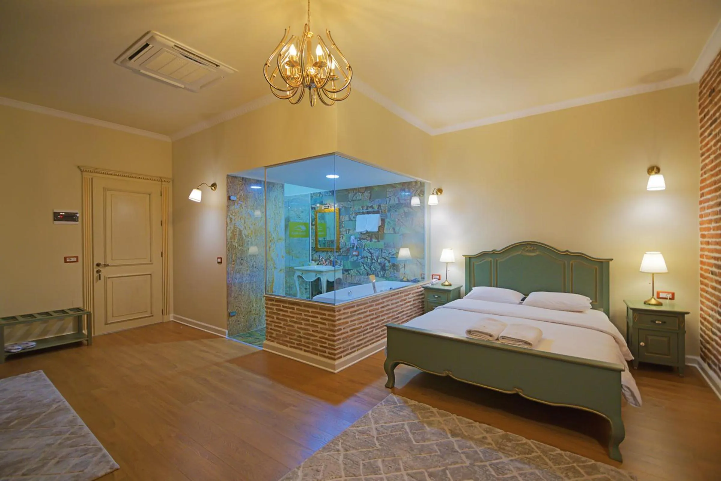 Bathroom, Bed in Casa Gaçe Hotel