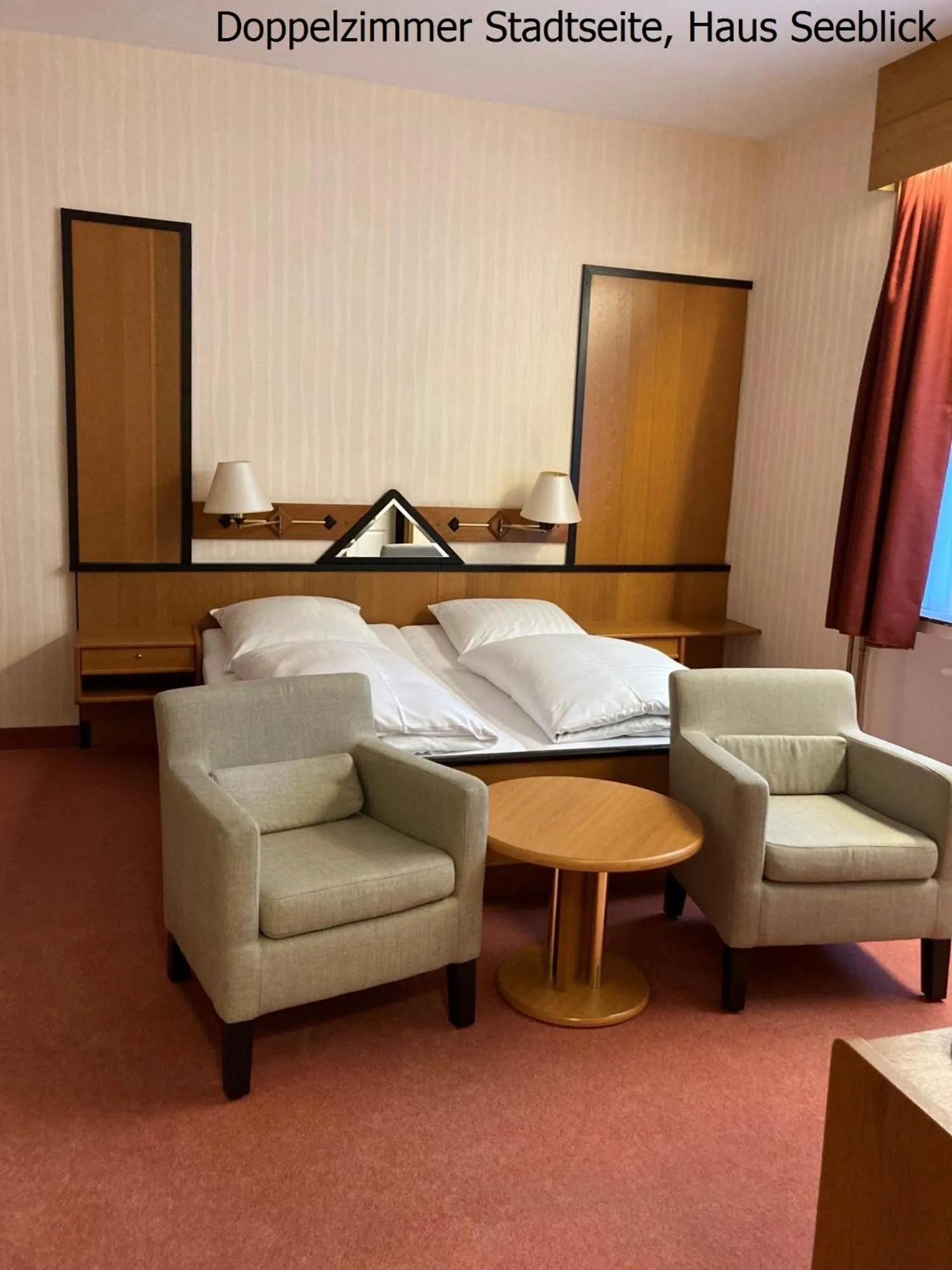 Photo of the whole room in Haus Seeblick