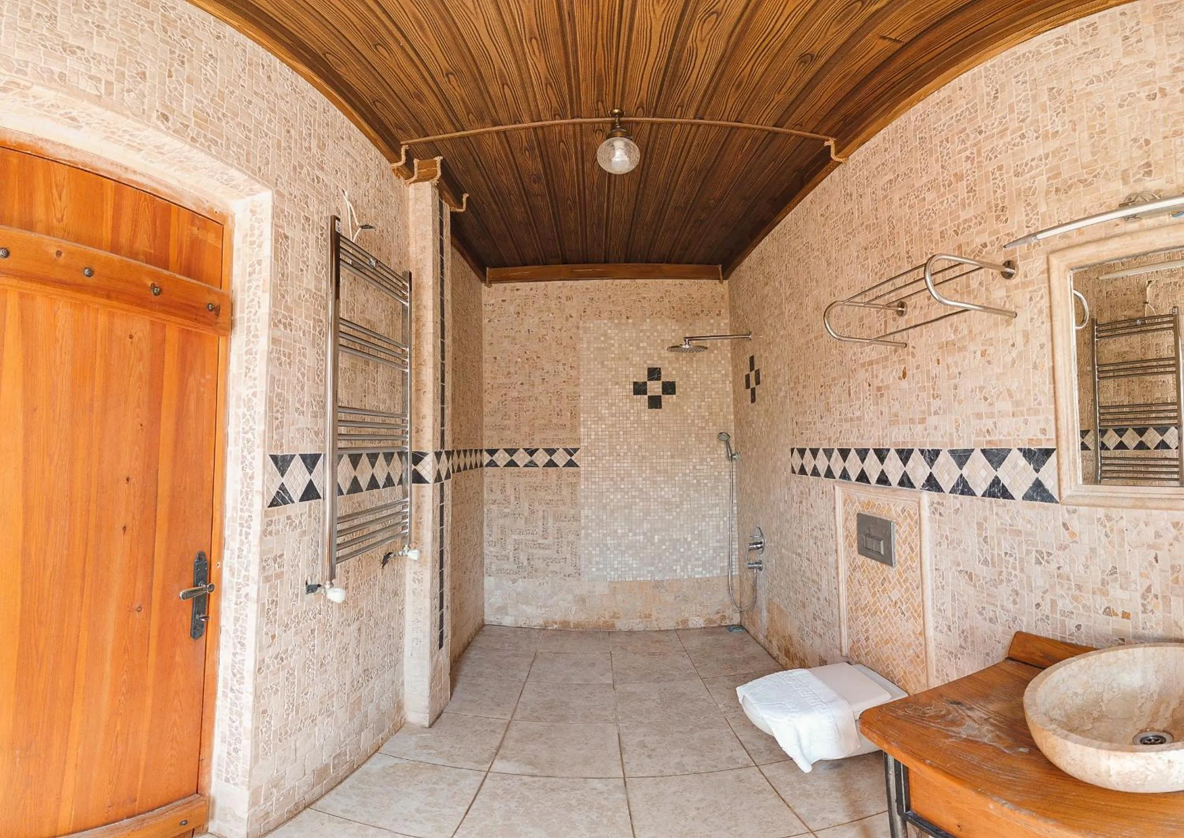 Toilet in Angel Cave Suite