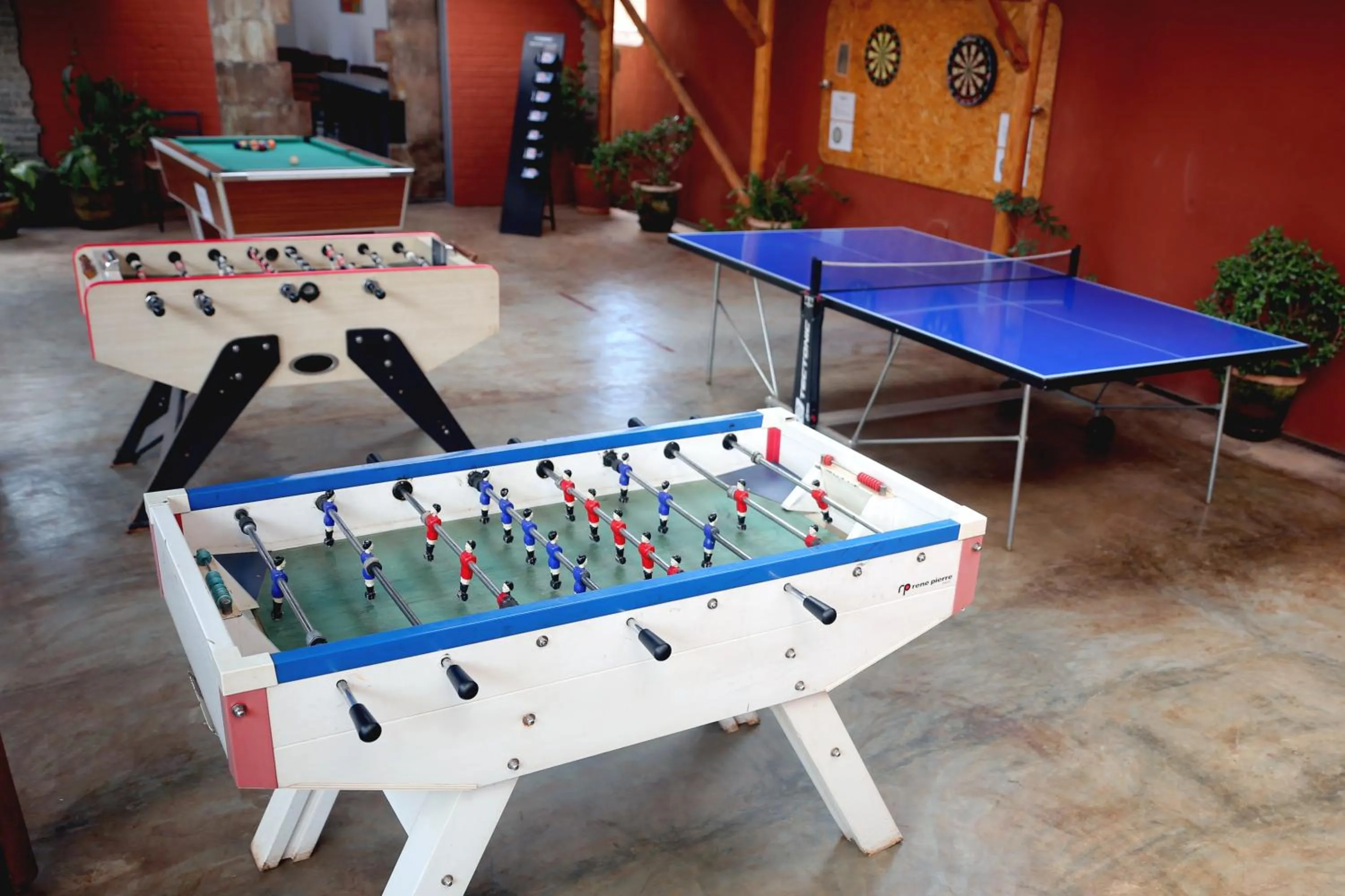 Billiard in Le Chat'o Park Hotel Ivato Airport NAVETTE GRATUITE H24