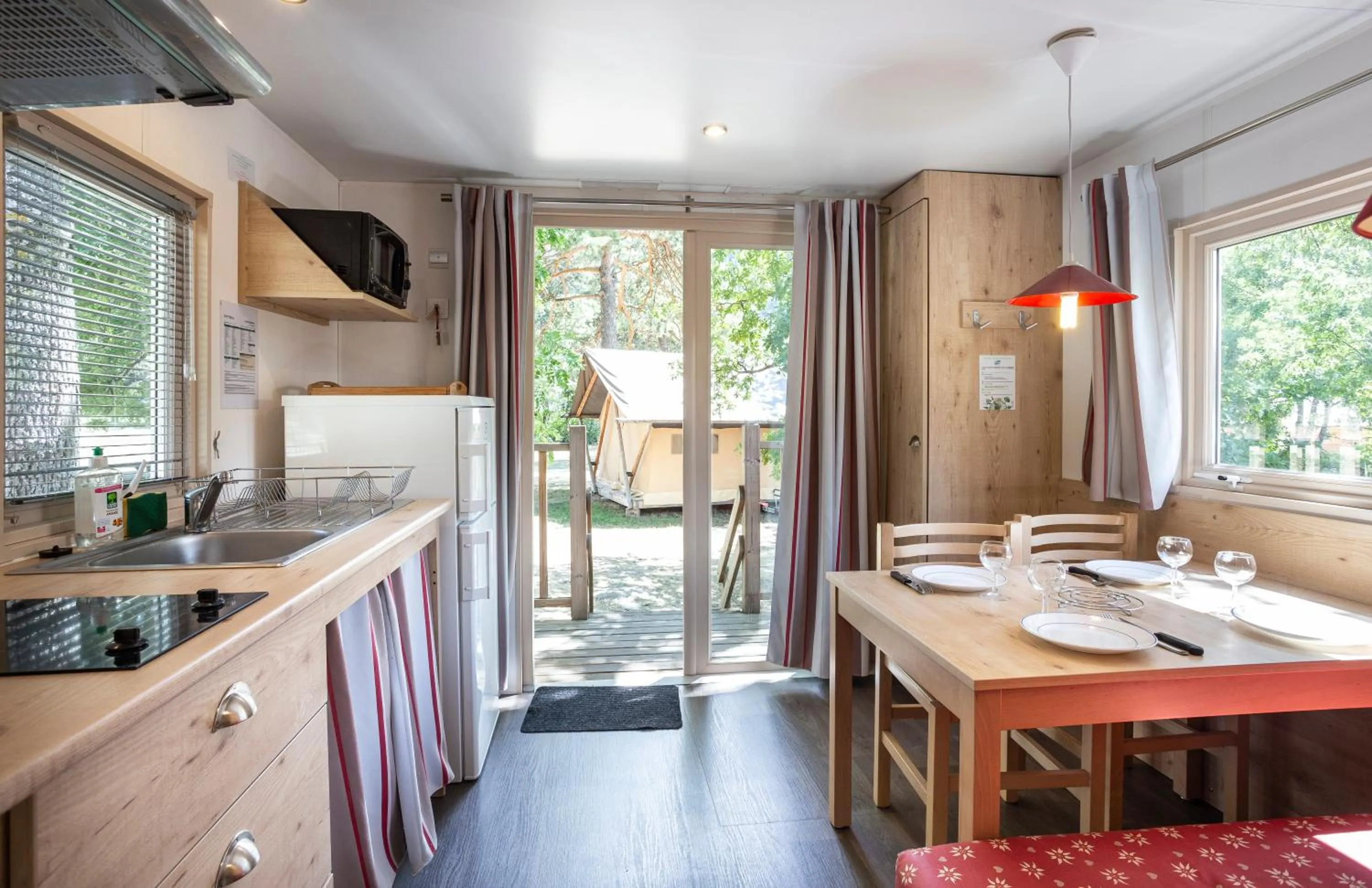 Kitchen or kitchenette in CityKamp Lyon