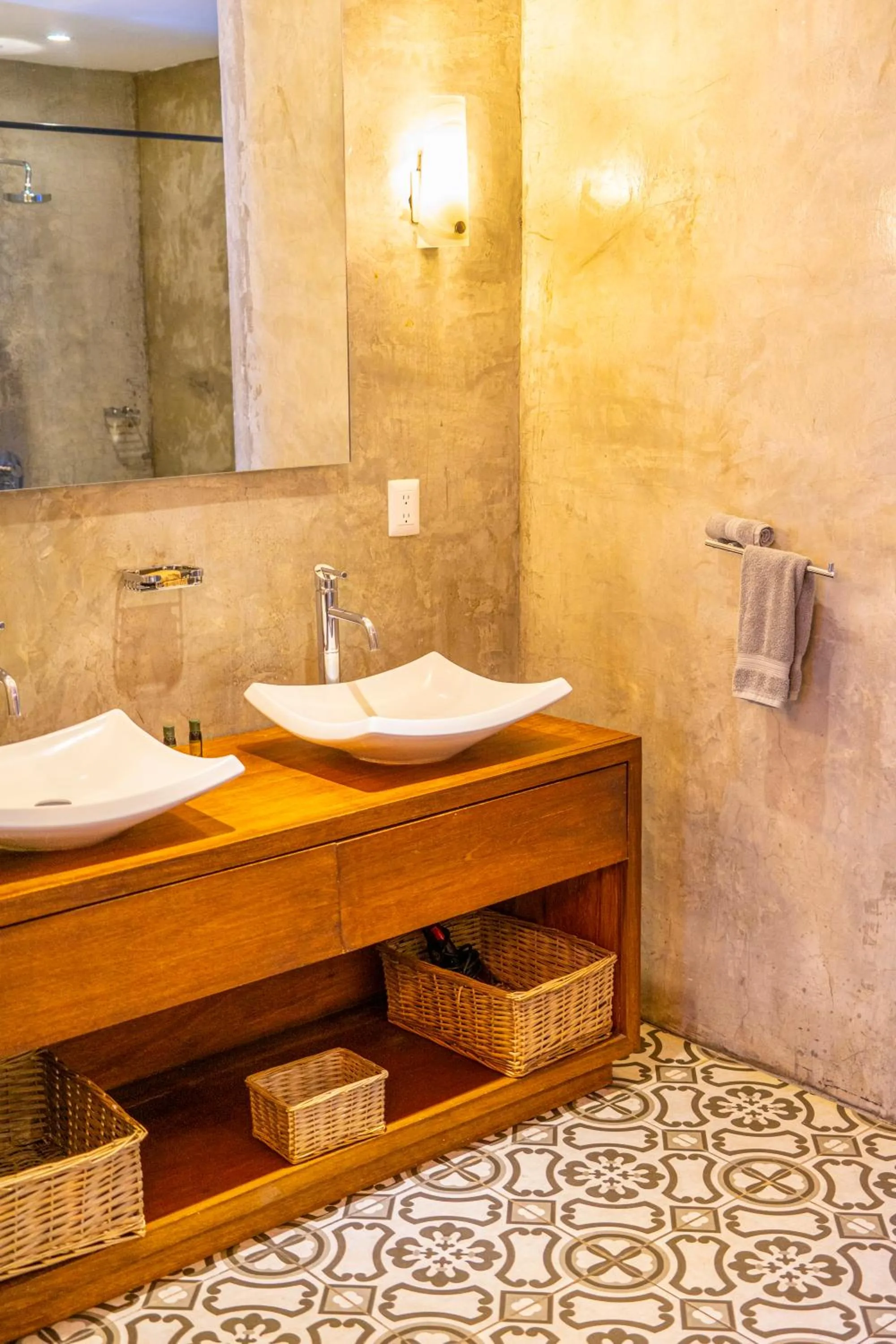 Suites at Sapphire Ocean Club