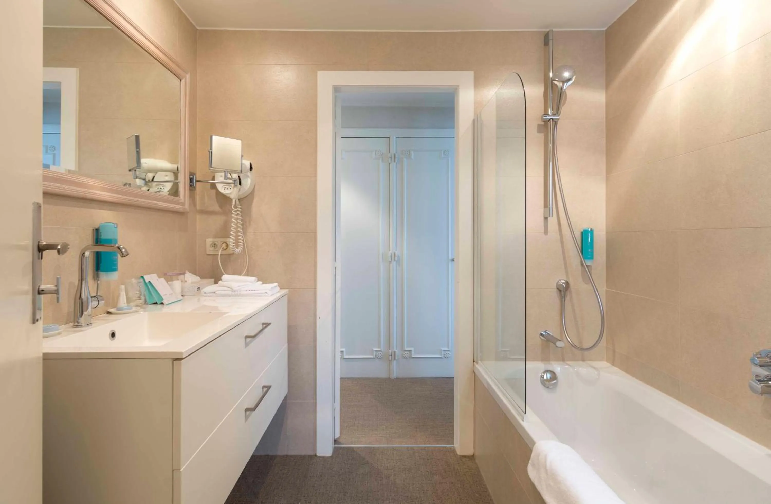 Bathroom in Hotel Lugano