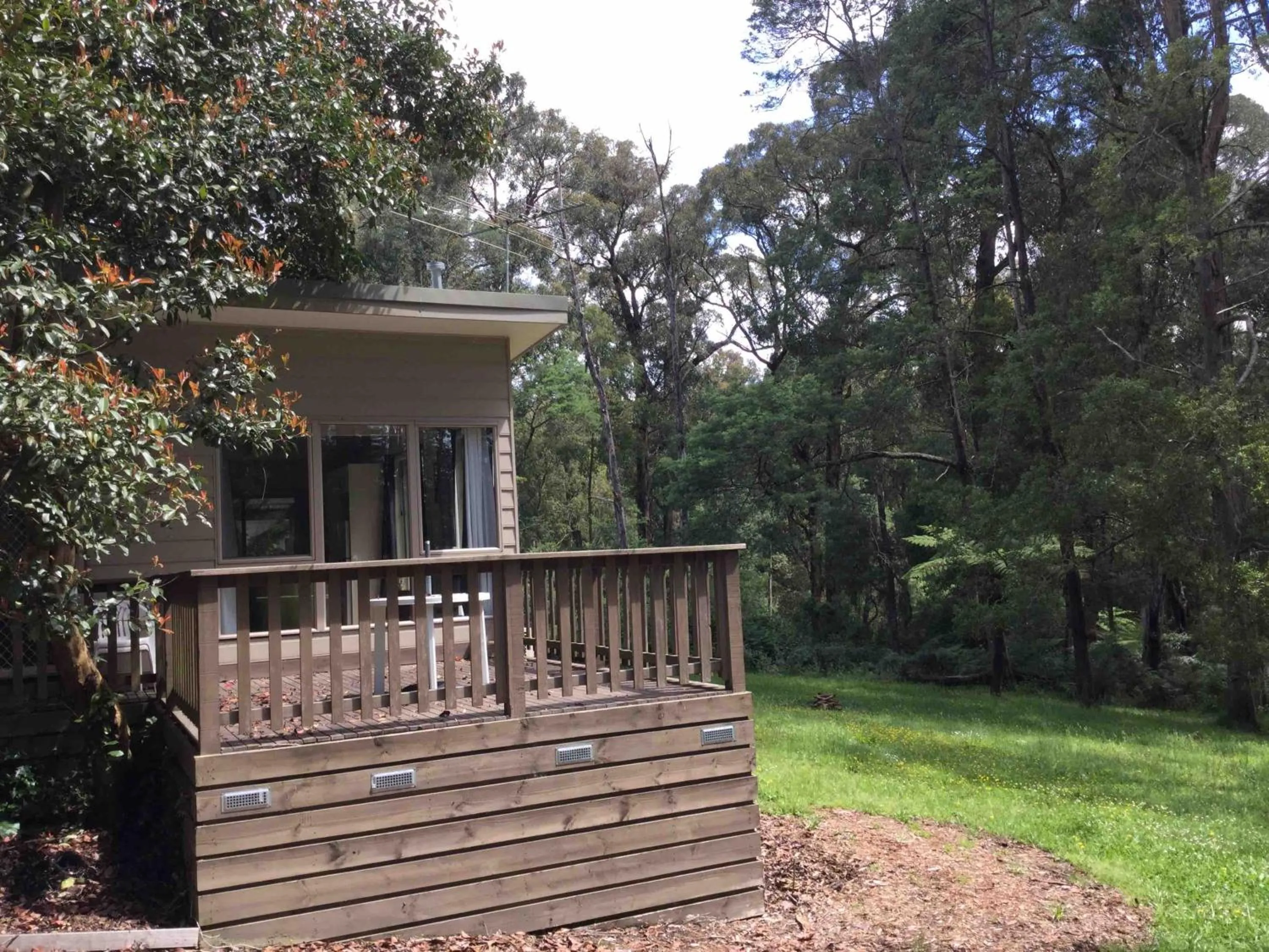 Facade/entrance in Emerald Creek Cottages