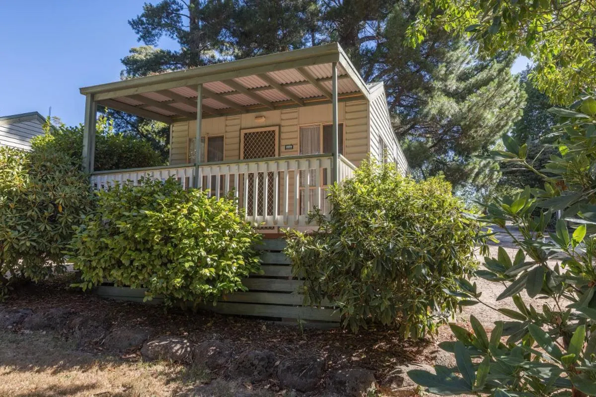 Property building in Daylesford Holiday Park